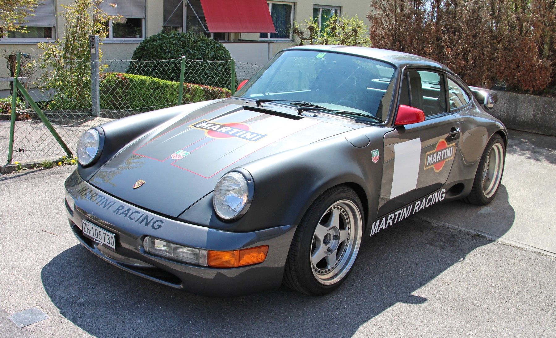 PORSCHE 911 Carrera 4-image-0
