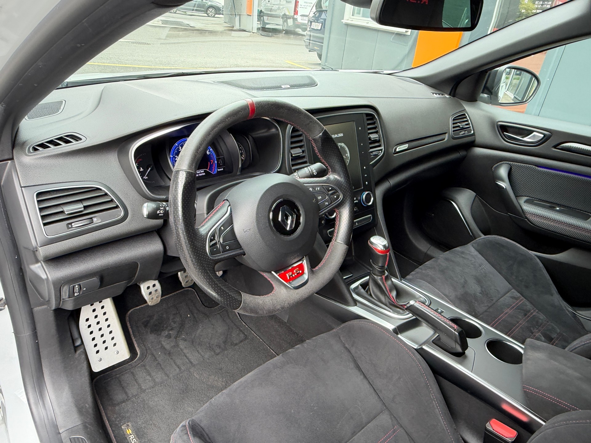 RENAULT Mégane Trophy 300-image-9