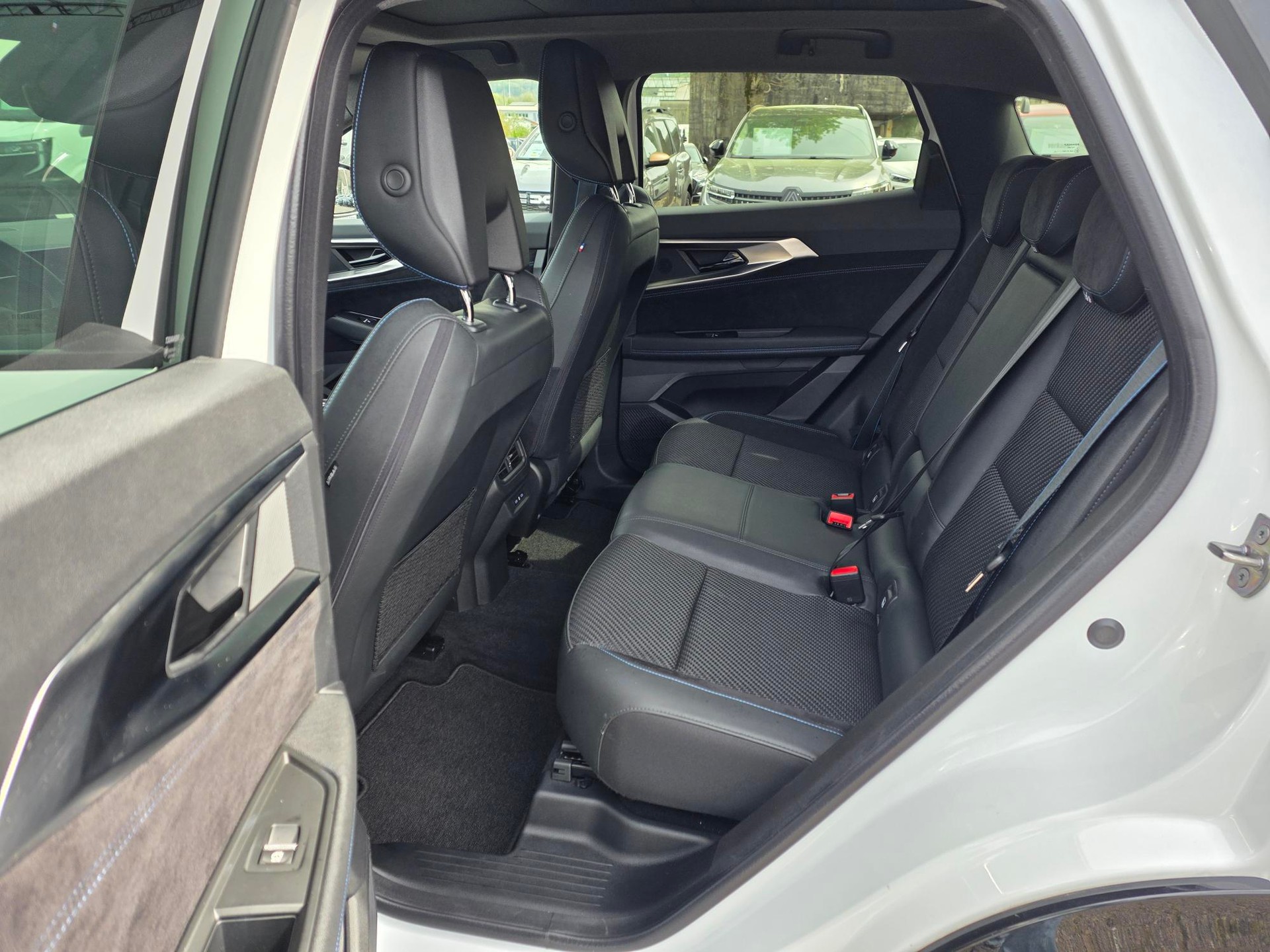RENAULT Austral 1.2 E-Tech esprit Alpine-image-6