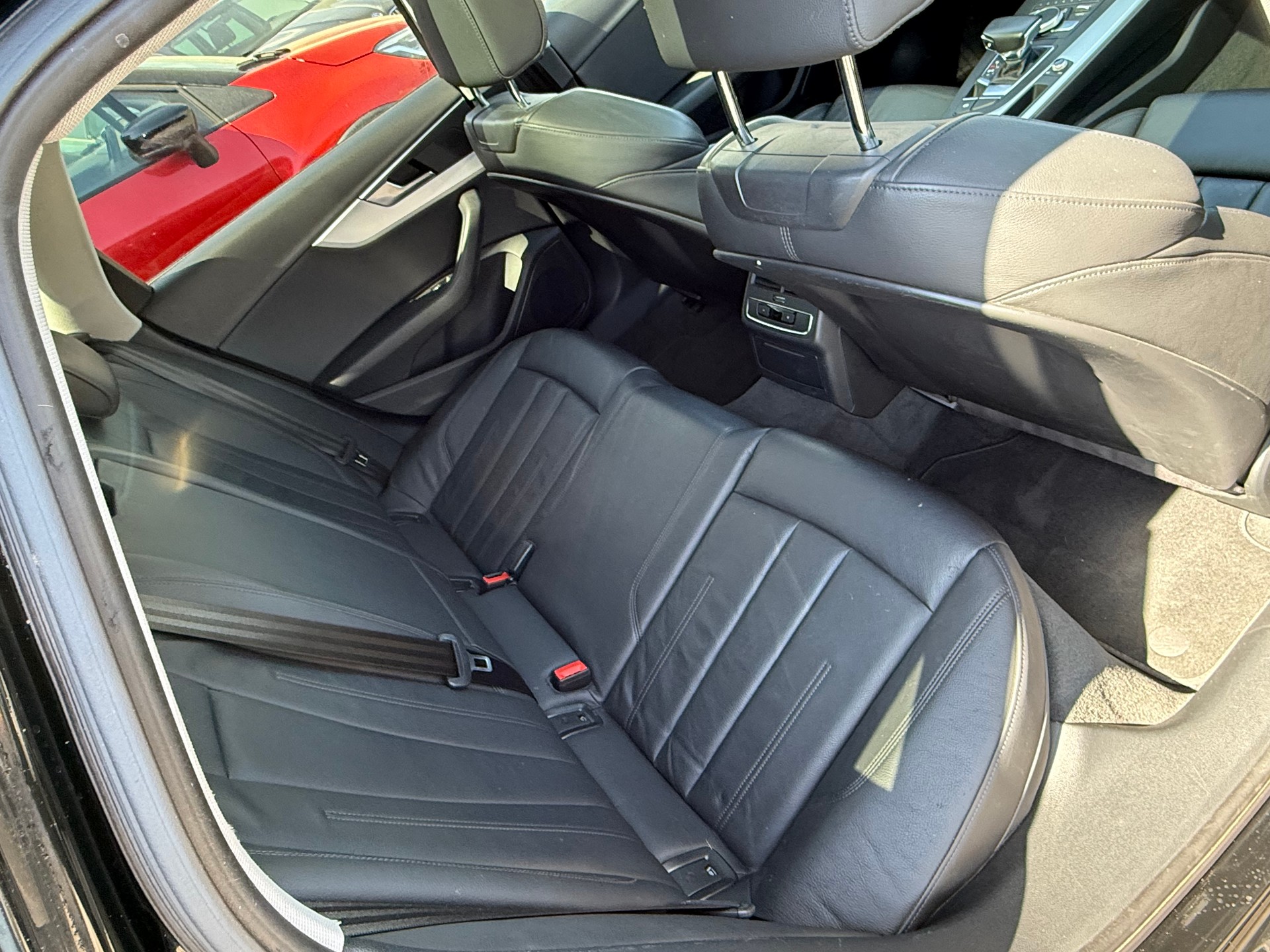 AUDI A4 allroad 2.0 TFSI quattro S-tronic-image-11