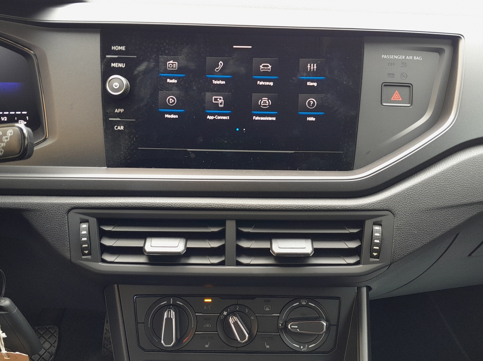 VW Polo 1.0 TSI Trend-image-10