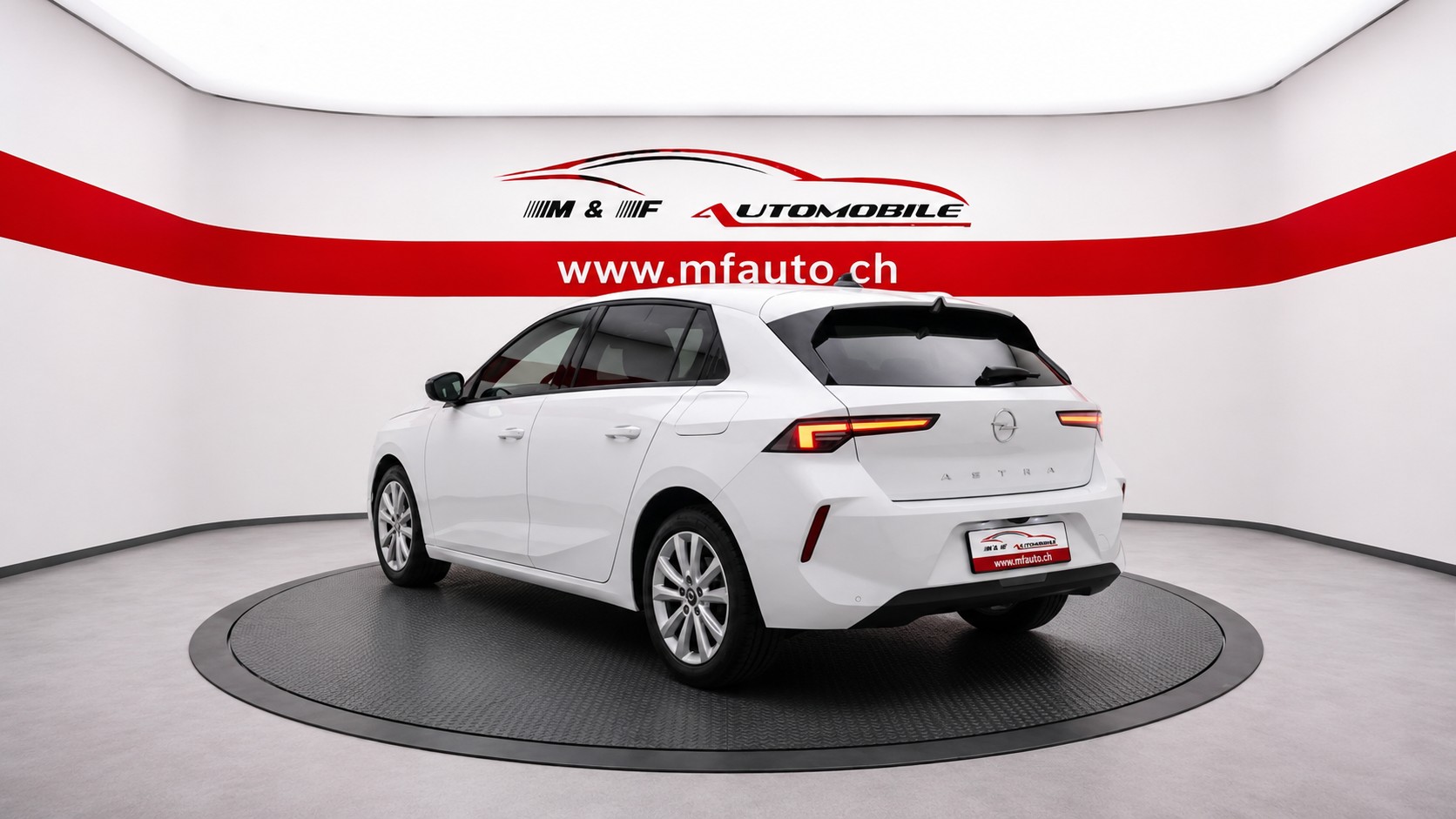 OPEL Astra 1.2 T 130 Swiss CH FAHRZEUG AUS 1. HAND-image-3