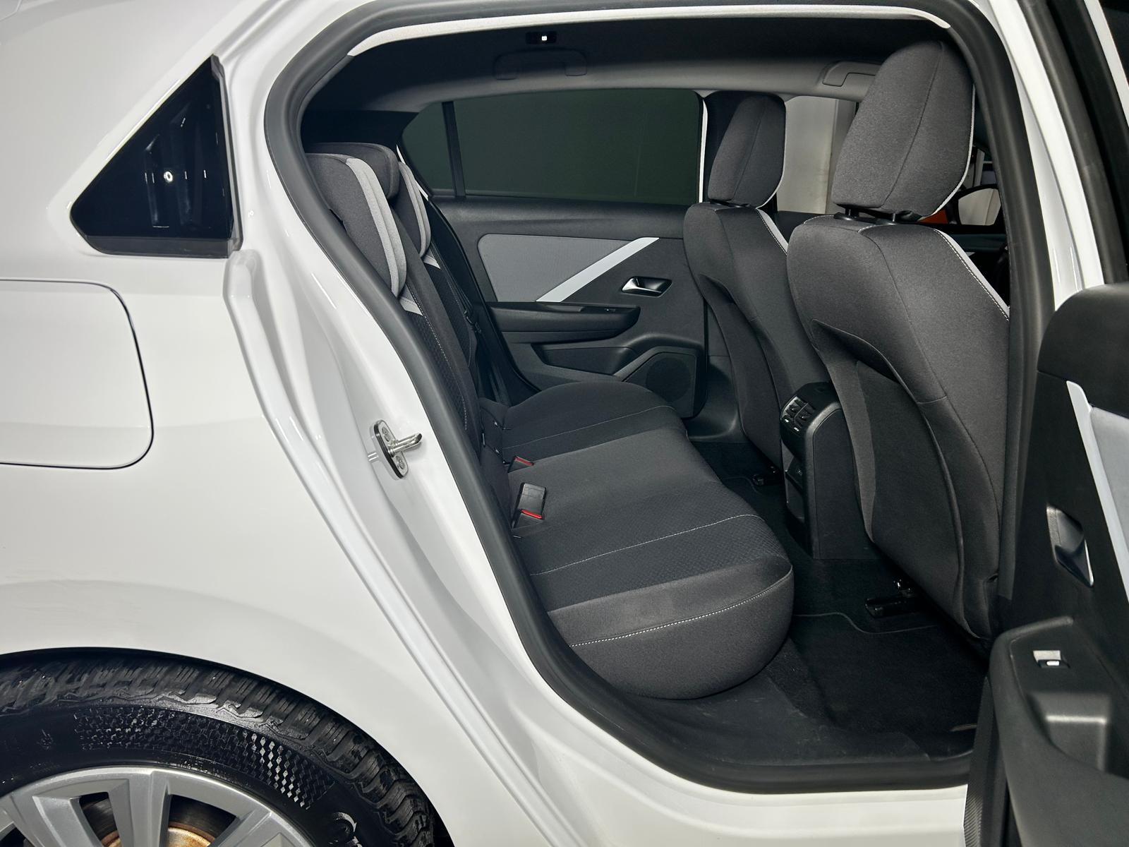 OPEL Astra 1.2 T 130 Swiss CH FAHRZEUG AUS 1. HAND-image-10