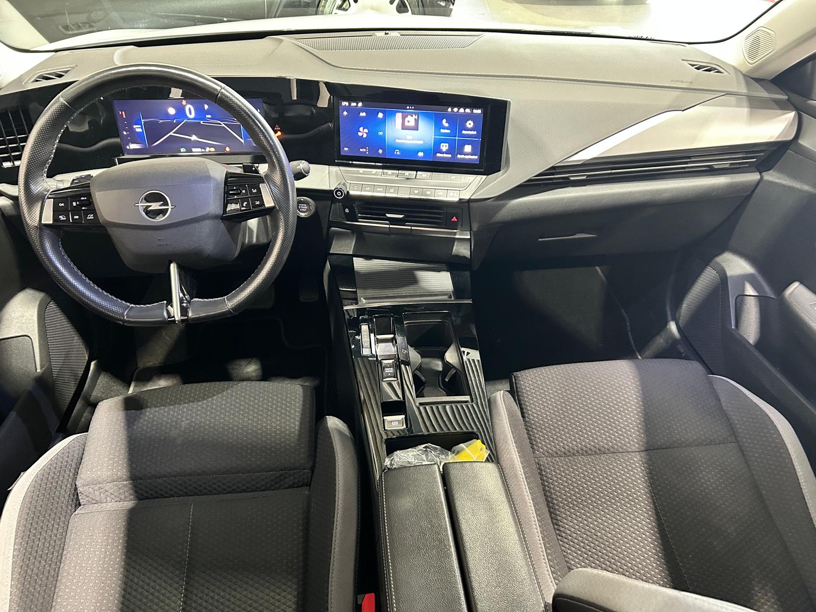 OPEL Astra 1.2 T 130 Swiss CH FAHRZEUG AUS 1. HAND-image-15