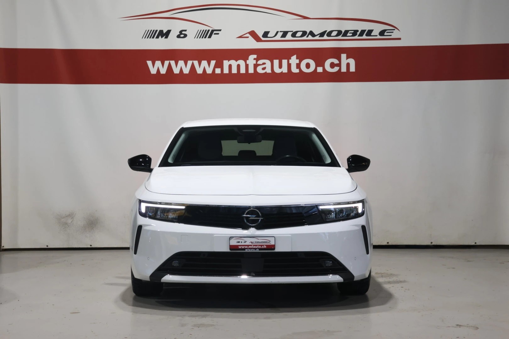 OPEL Astra 1.2 T 130 Swiss CH FAHRZEUG AUS 1. HAND-image-2