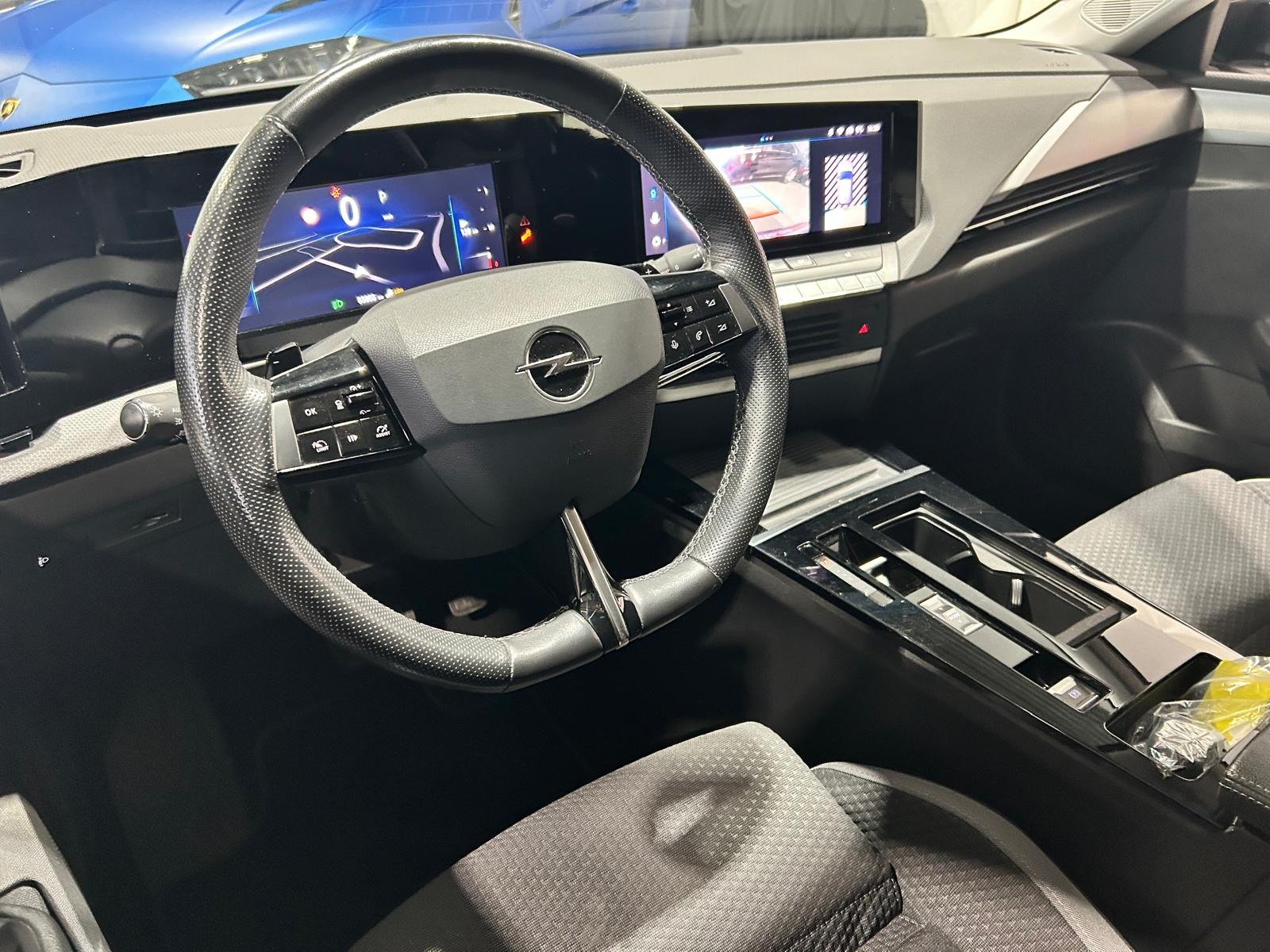 OPEL Astra 1.2 T 130 Swiss CH FAHRZEUG AUS 1. HAND-image-12