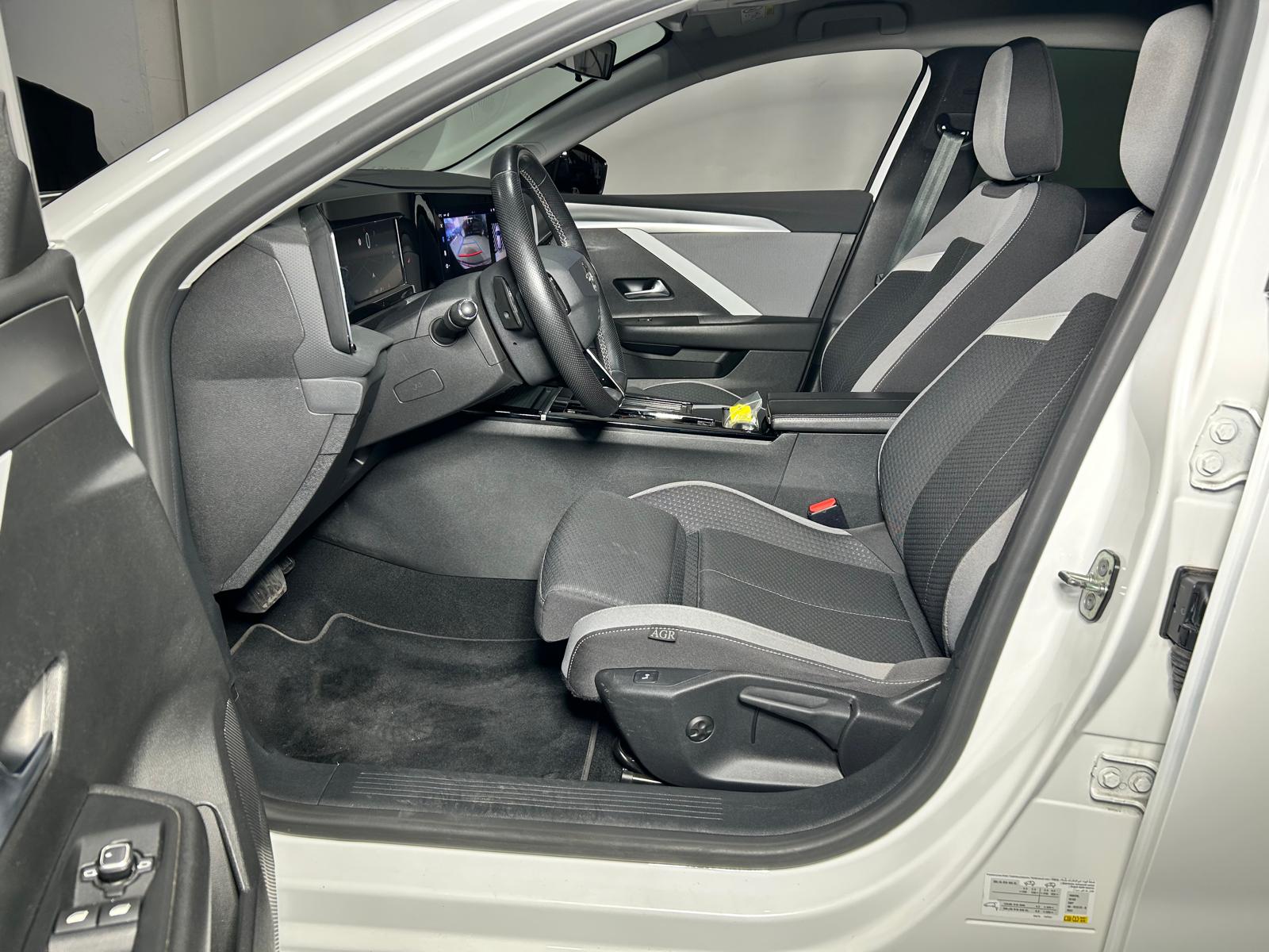 OPEL Astra 1.2 T 130 Swiss CH FAHRZEUG AUS 1. HAND-image-8