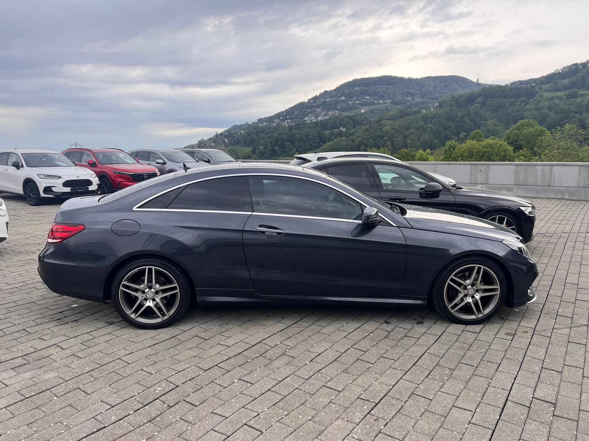 MERCEDES-BENZ E 350 4Matic-image-1