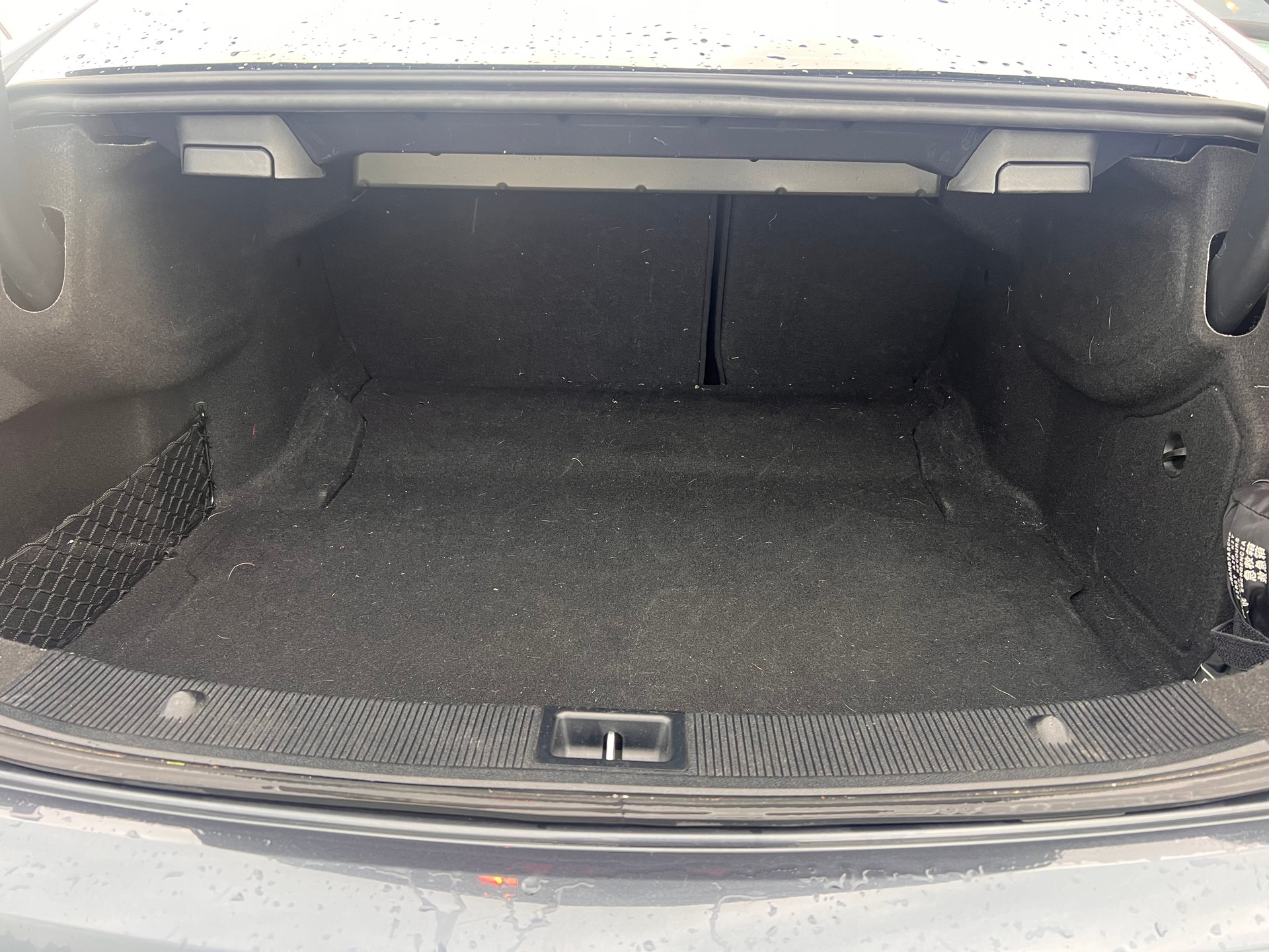 MERCEDES-BENZ E 350 4Matic-image-4