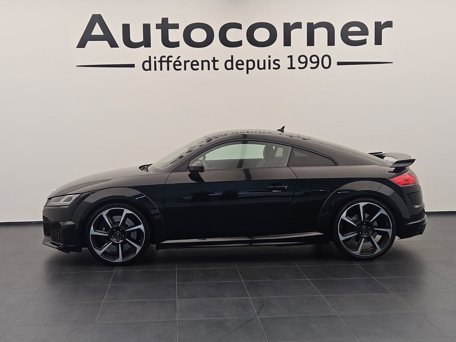 AUDI TT Coupé TTRS quattro S-tronic-image-5