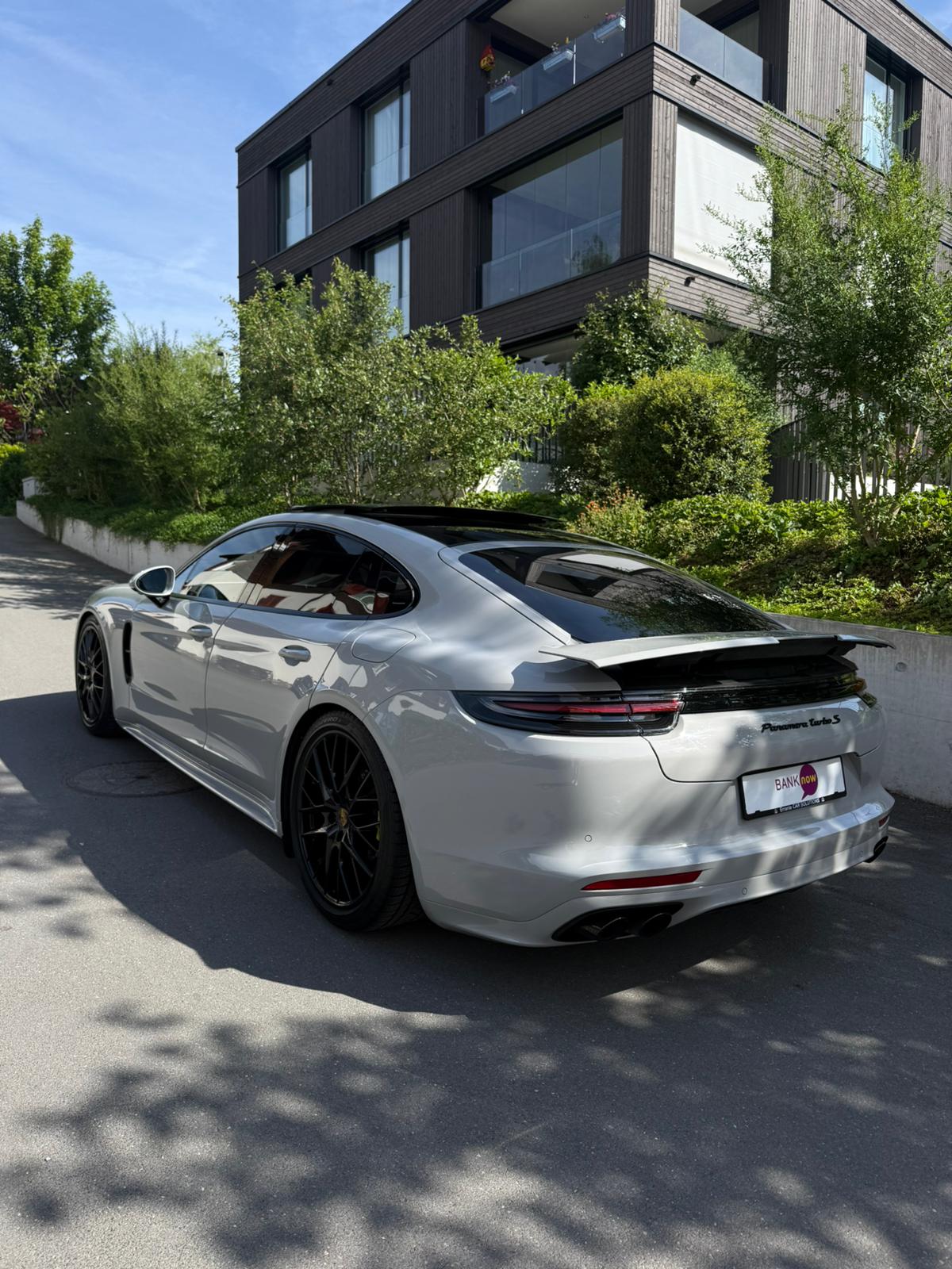 PORSCHE Panamera Turbo S E-Hybrid PDK *CH-Fahrzeug / Approved*-image-5