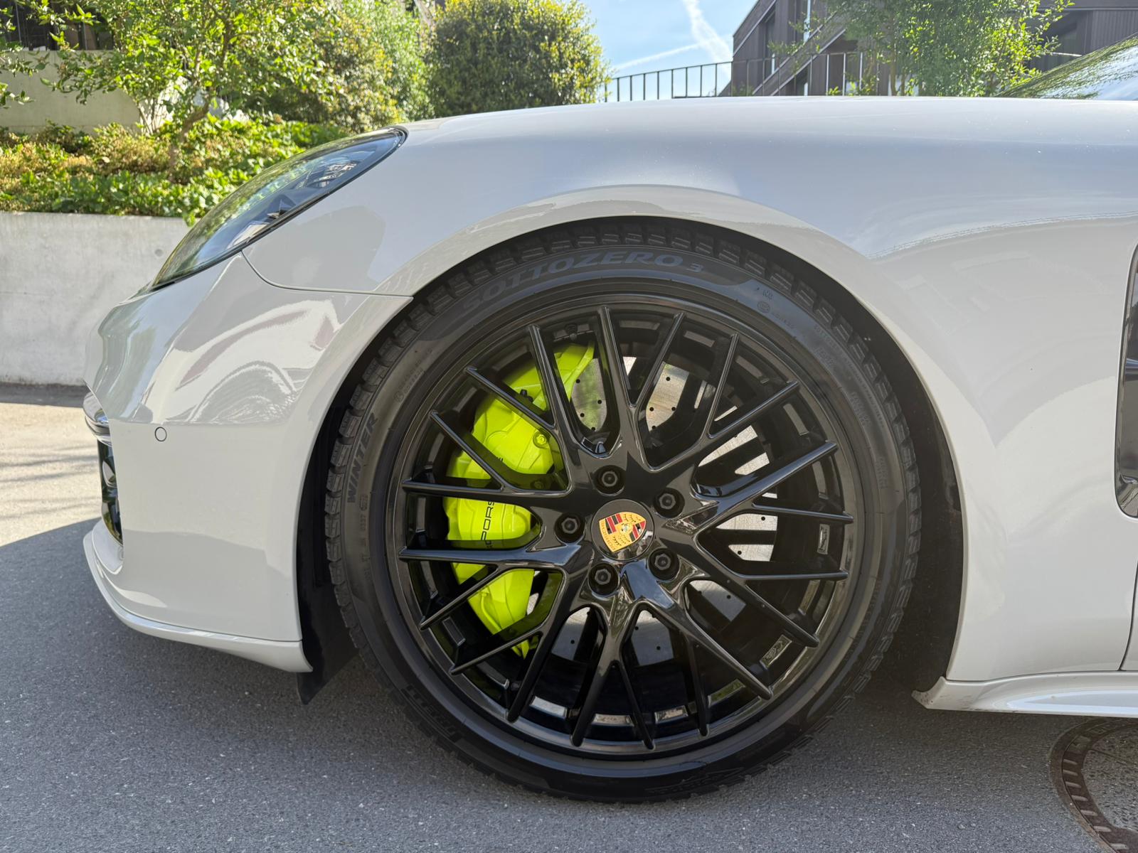PORSCHE Panamera Turbo S E-Hybrid PDK *CH-Fahrzeug / Approved*-image-3