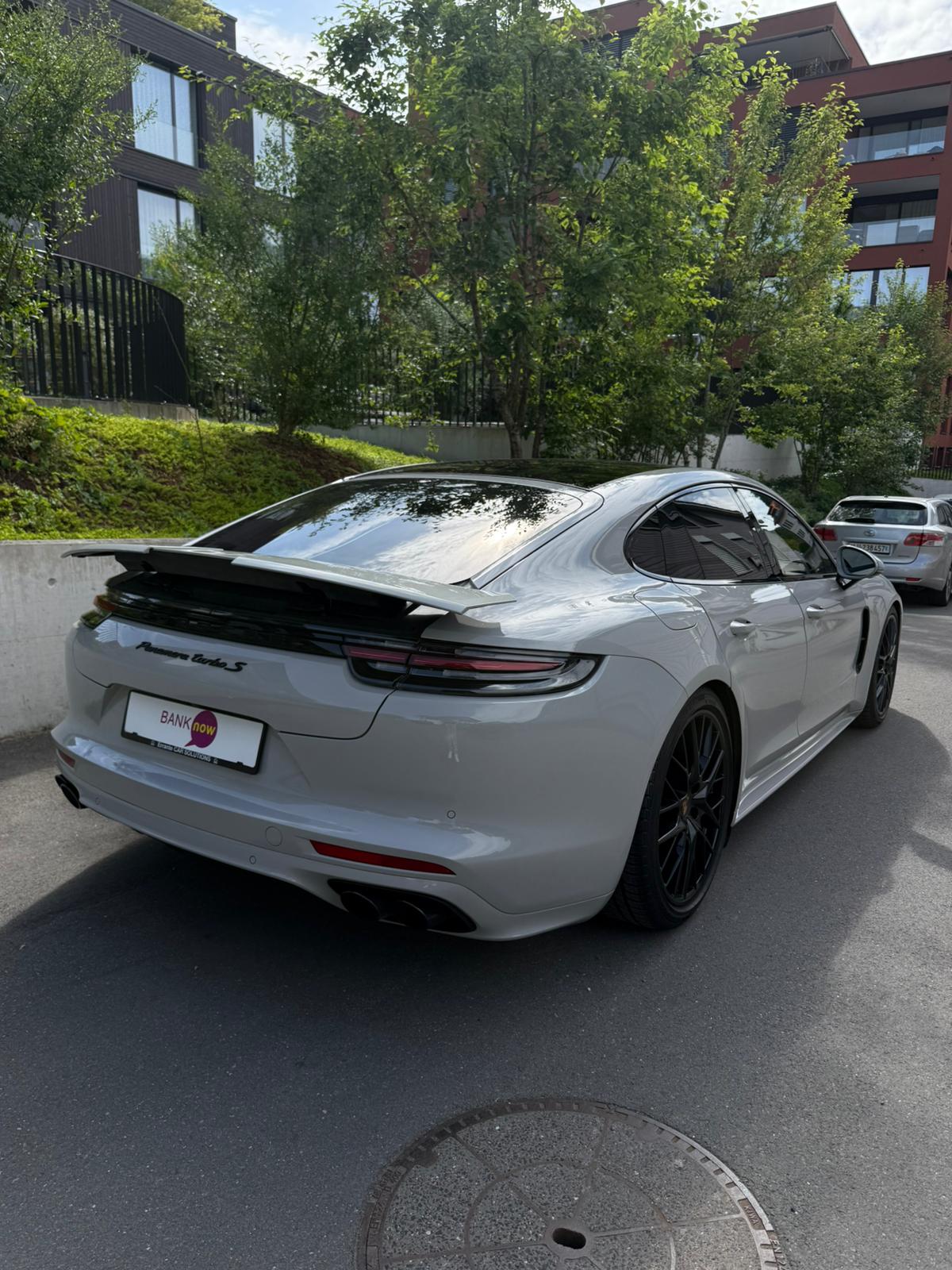 PORSCHE Panamera Turbo S E-Hybrid PDK *CH-Fahrzeug / Approved*-image-4
