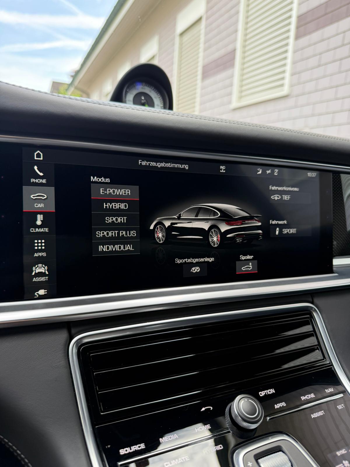 PORSCHE Panamera Turbo S E-Hybrid PDK *CH-Fahrzeug / Approved*-image-9