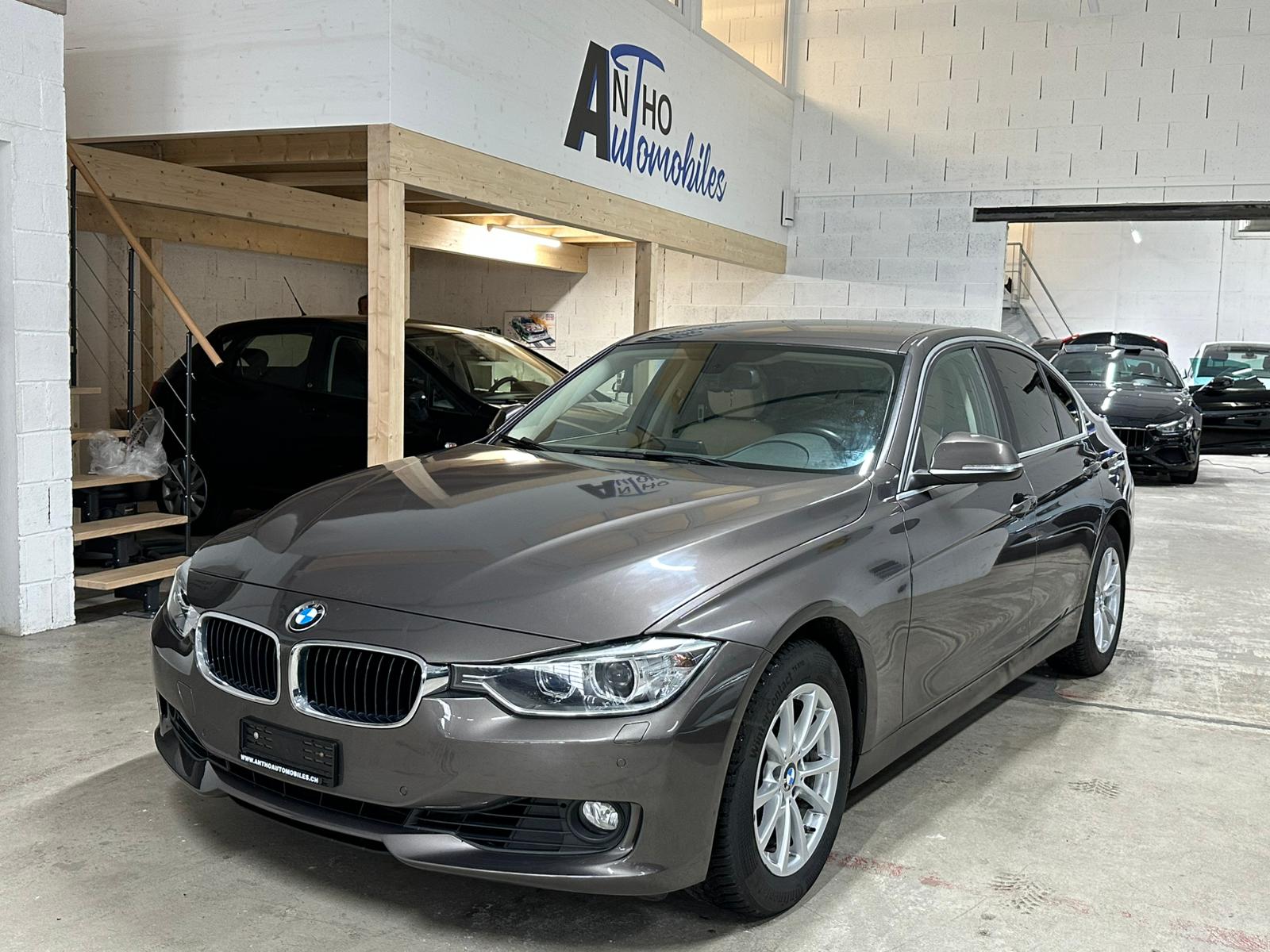 BMW 320i Steptronic-image-0
