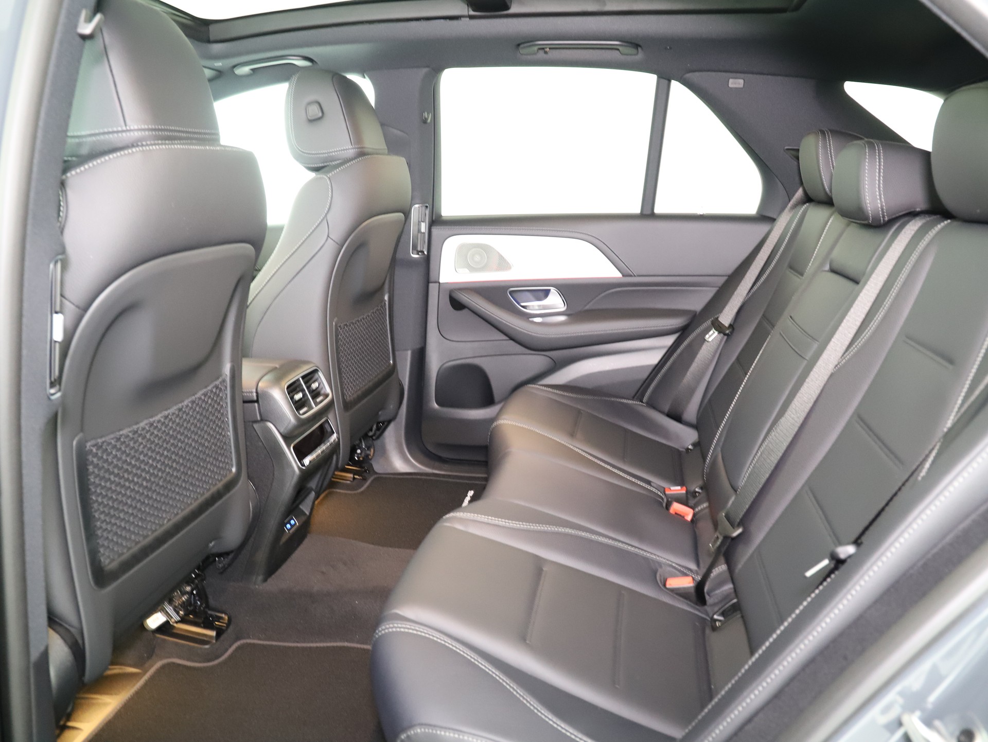 MERCEDES-BENZ GLE 300 d 4Matic-image-10