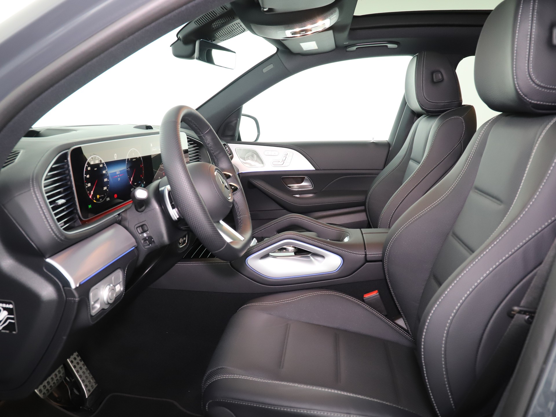 MERCEDES-BENZ GLE 300 d 4Matic-image-9