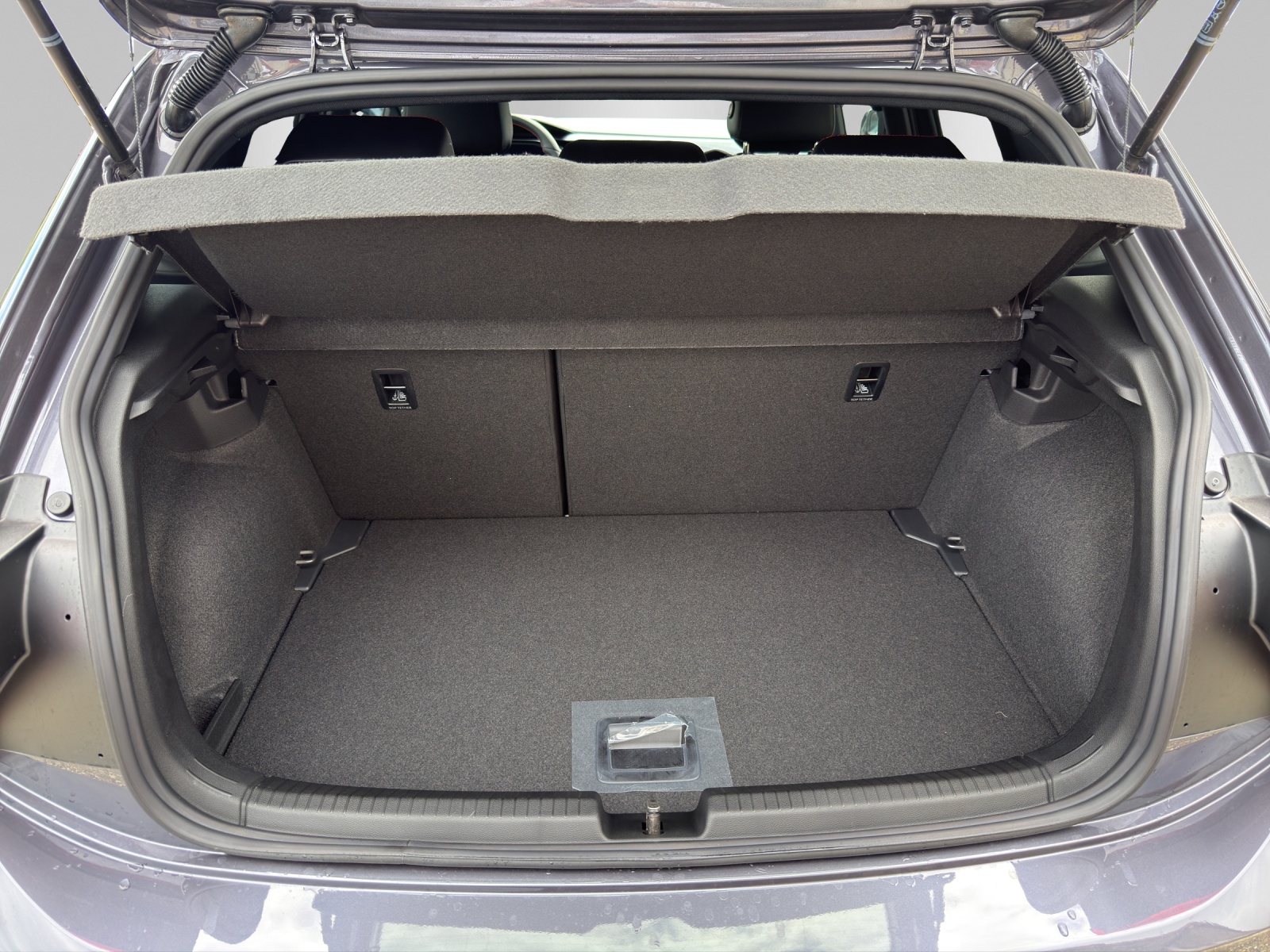 VW Polo 2.0 TSI GTI DSG-image-11