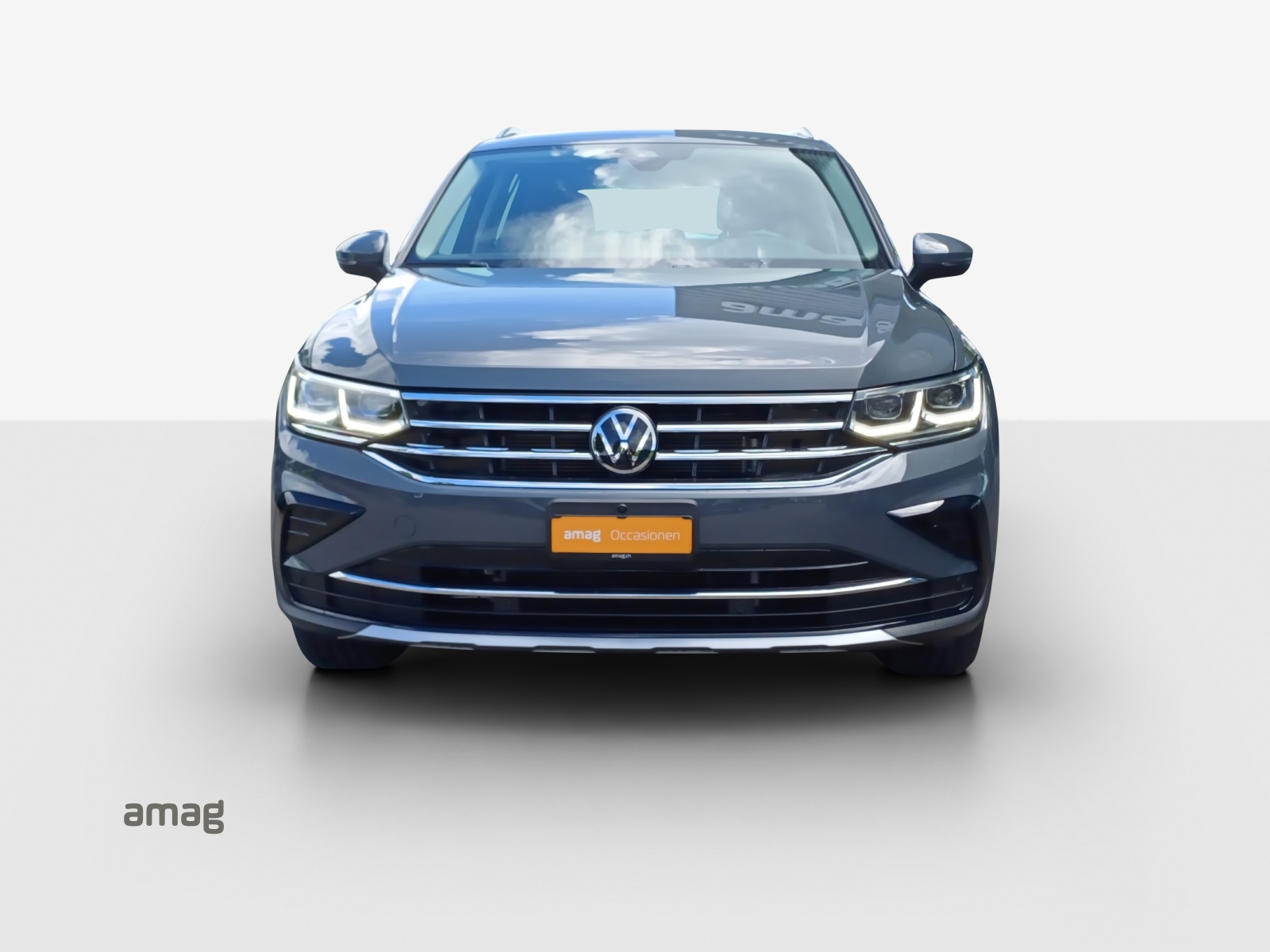 VW Tiguan 2.0TSI Elegance 4Motion DSG-image-6