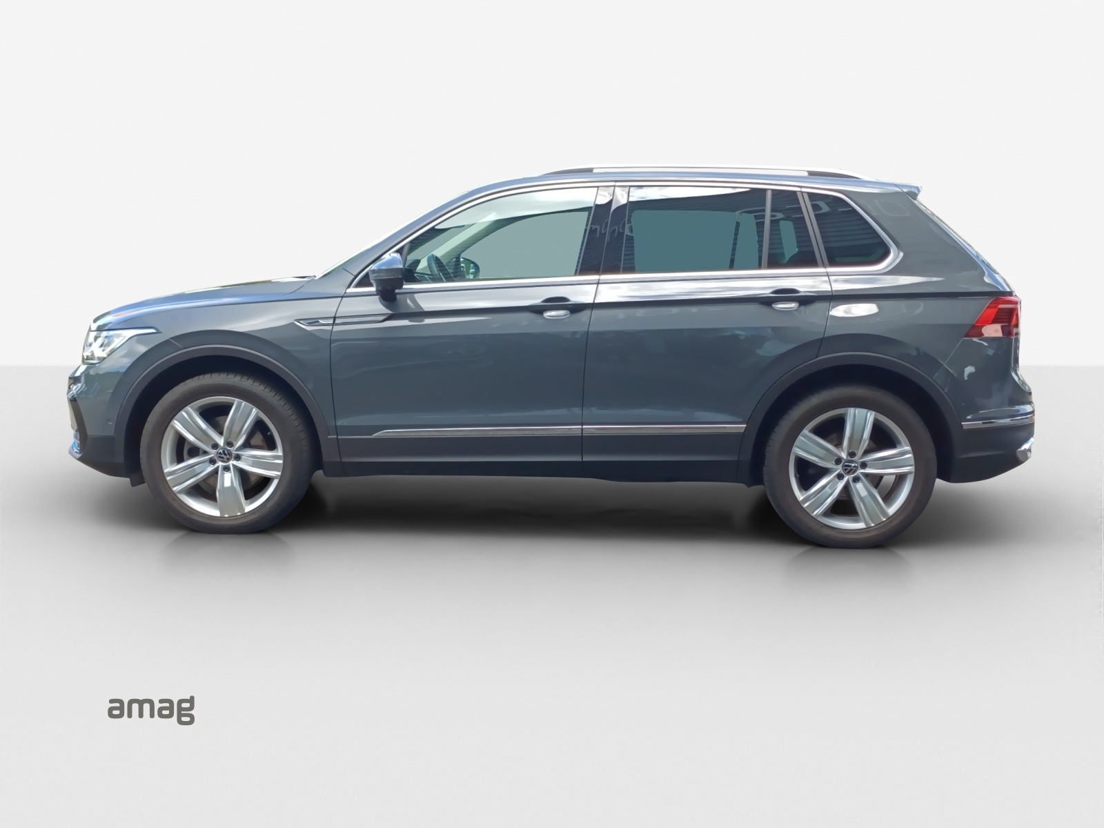 VW Tiguan 2.0TSI Elegance 4Motion DSG-image-1