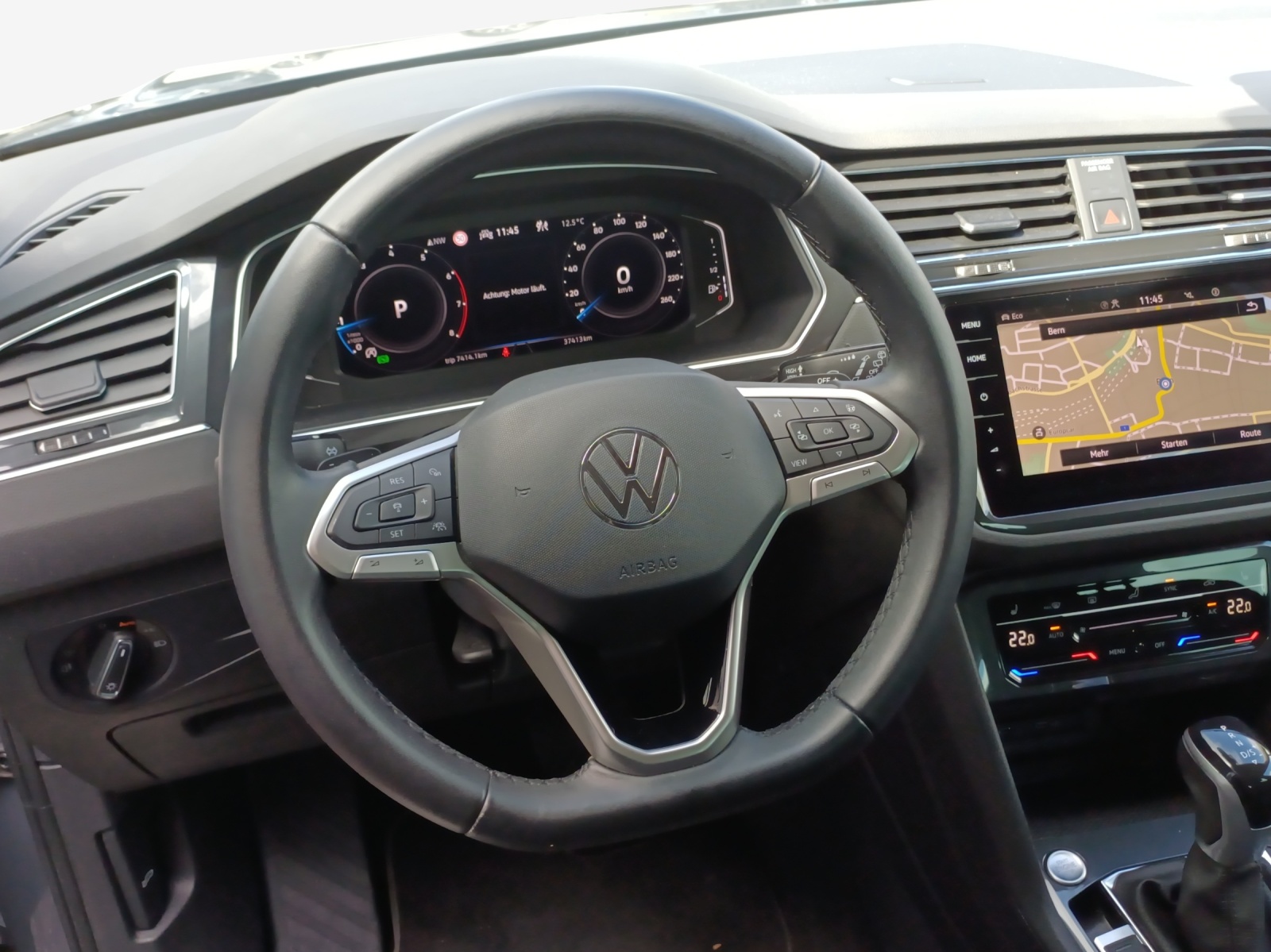 VW Tiguan 2.0TSI Elegance 4Motion DSG-image-9