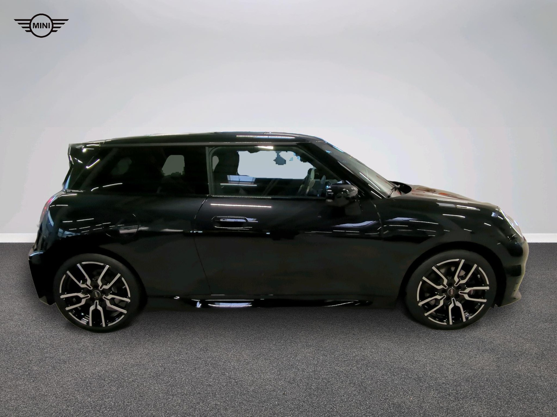MINI Cooper SE-image-3
