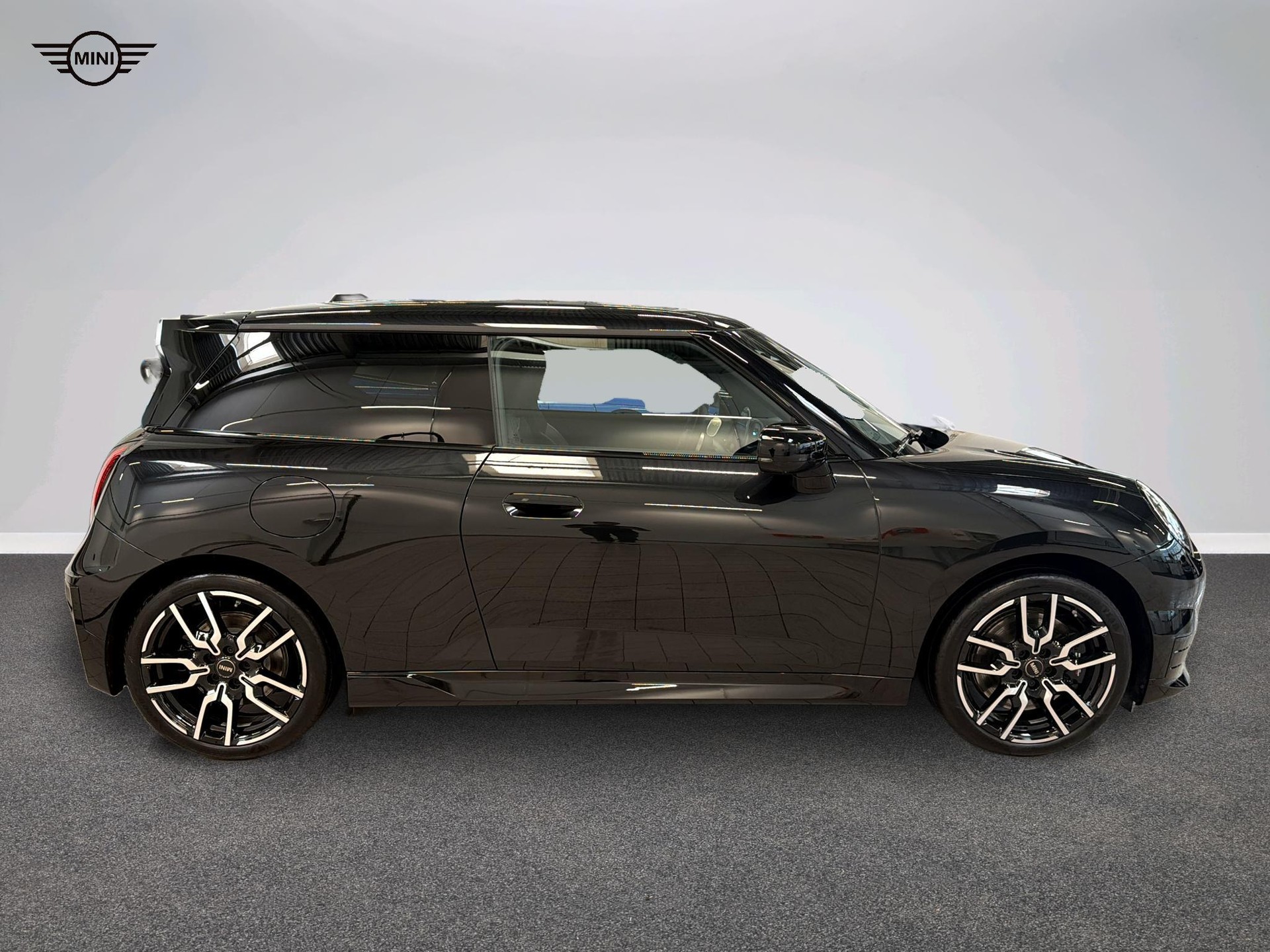 MINI Cooper SE-image-4