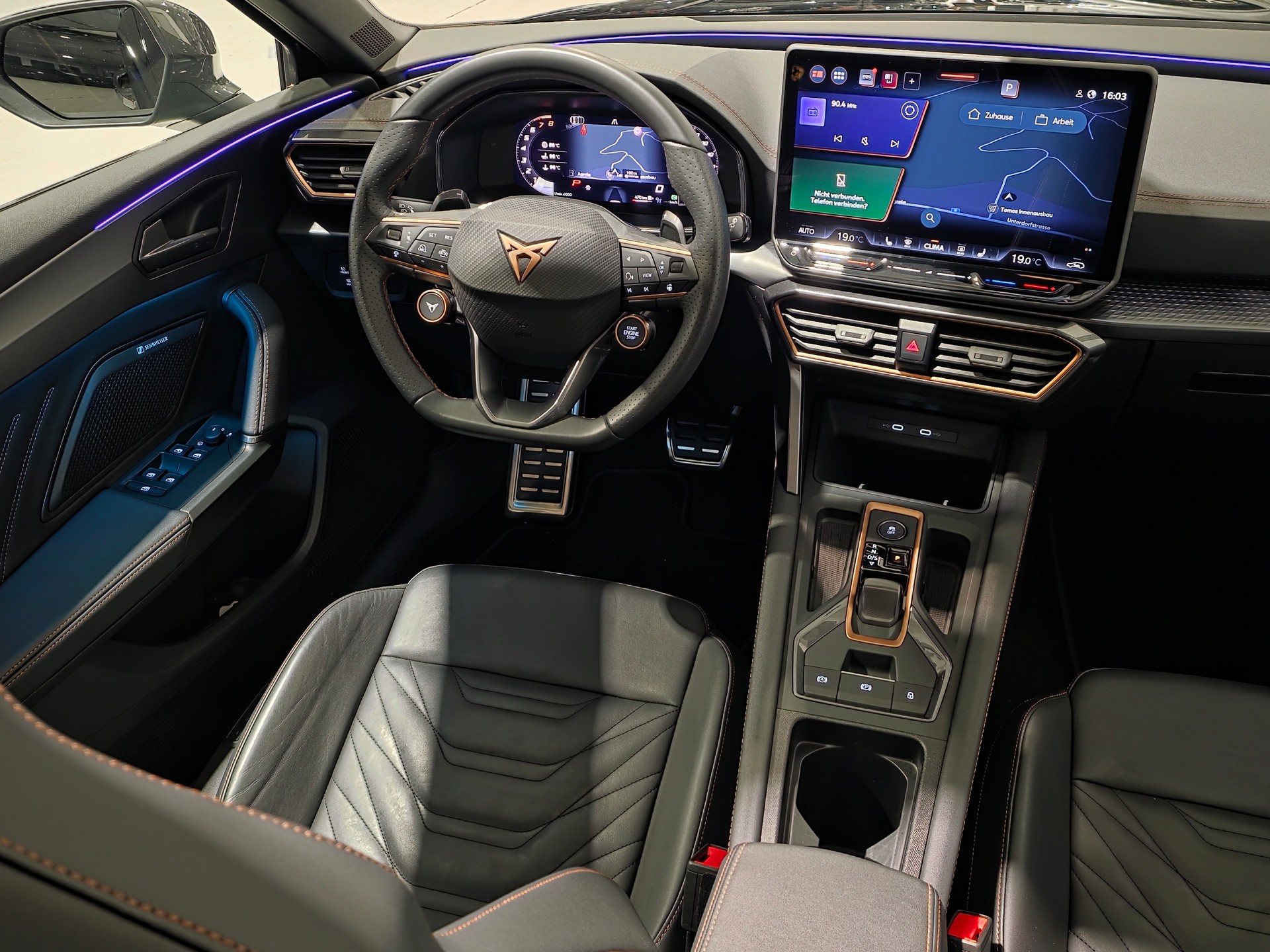 CUPRA LEON 2.0 TSI VZ 300 DSG-image-5