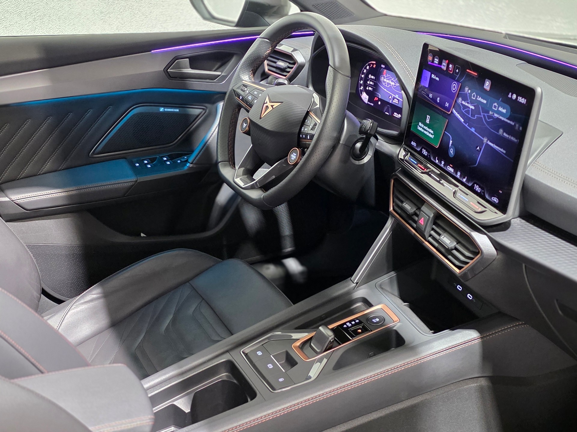 CUPRA LEON 2.0 TSI VZ 300 DSG-image-21