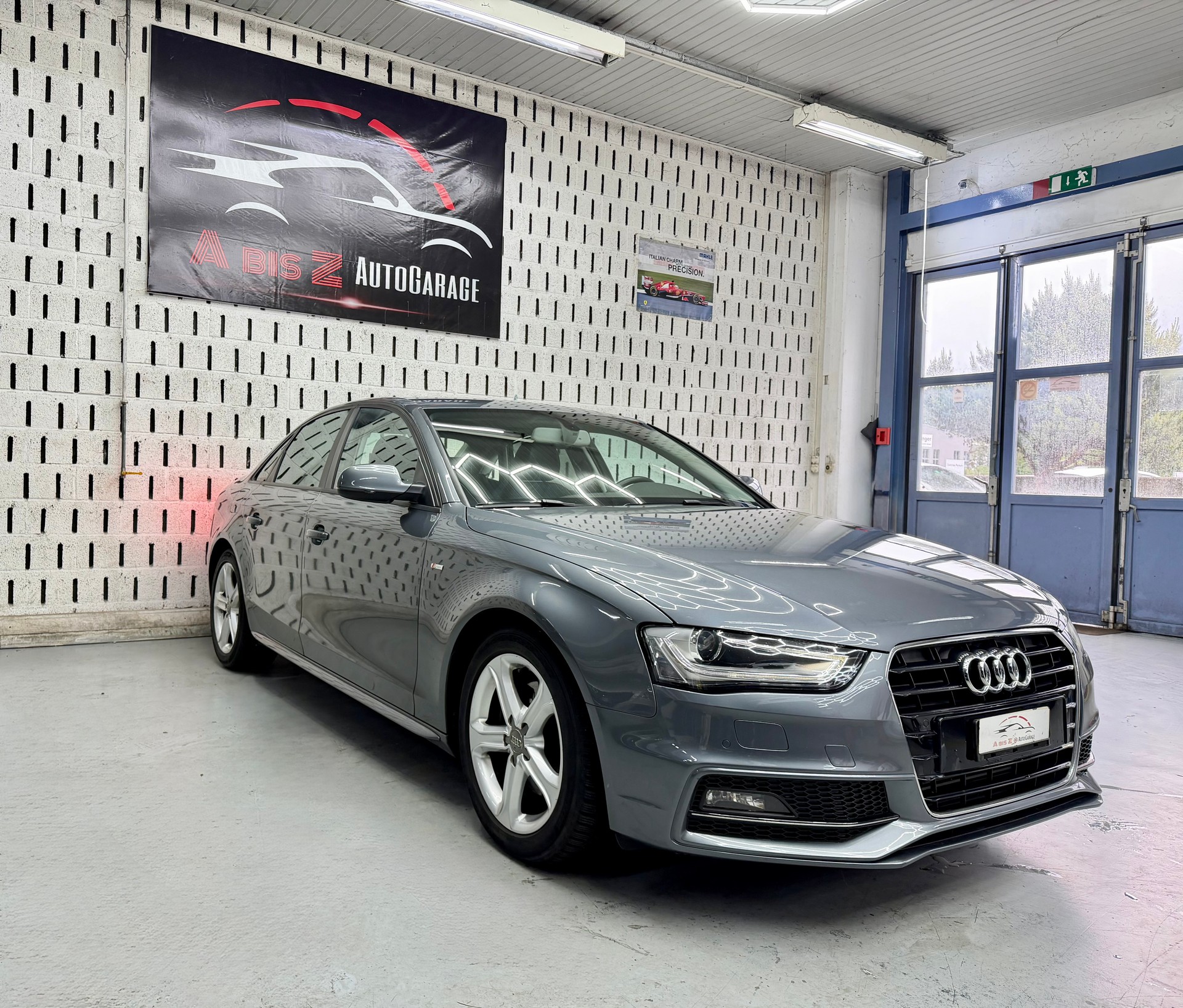 AUDI A4 Limousine 2.0 TDI Attraction multitronic-image-2