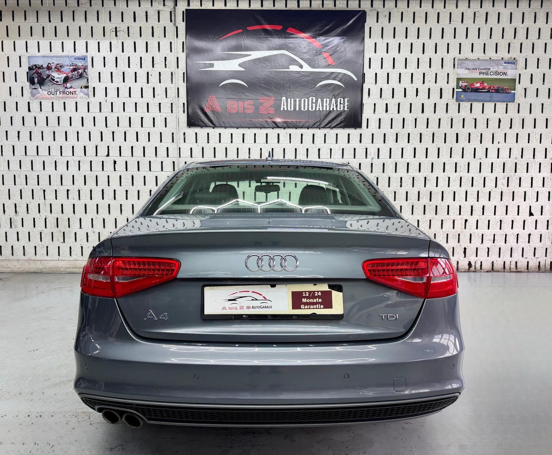 AUDI A4 Limousine 2.0 TDI Attraction multitronic-image-9
