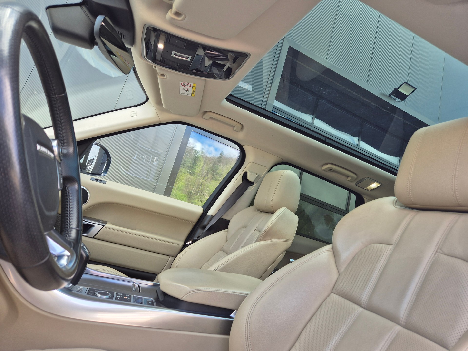 LAND ROVER Range Rover Sport 3.0 TDV6 SE Automatic-image-9
