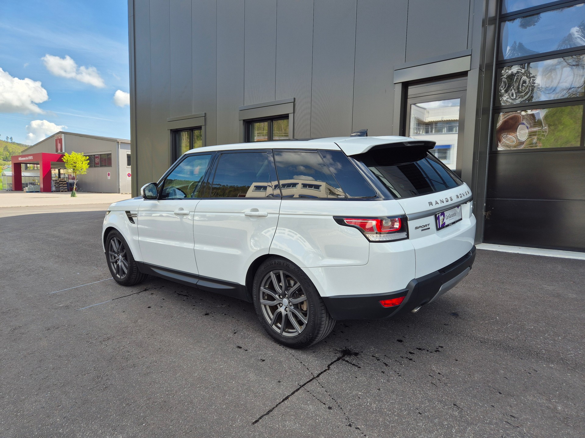 LAND ROVER Range Rover Sport 3.0 TDV6 SE Automatic-image-3