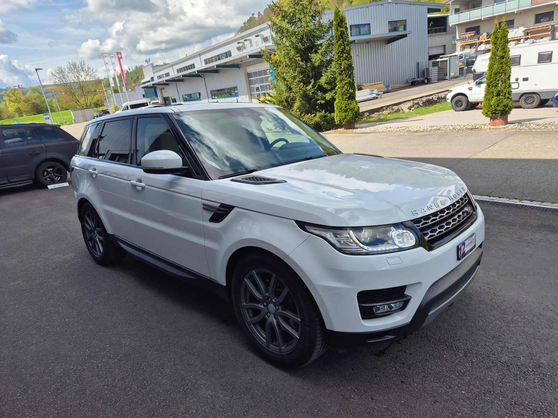LAND ROVER Range Rover Sport 3.0 TDV6 SE Automatic-image-1