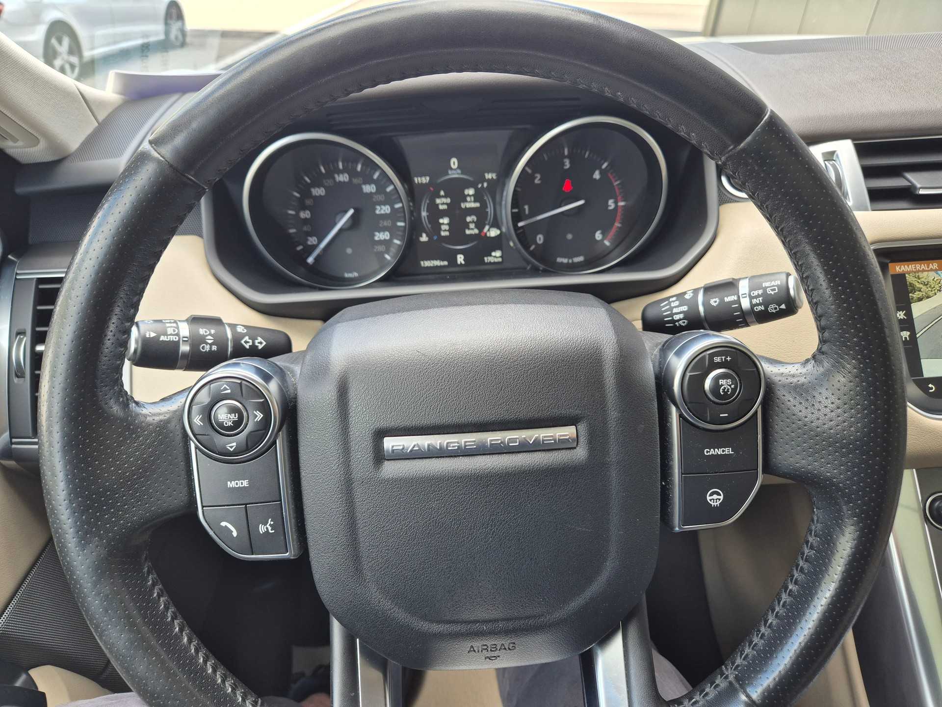 LAND ROVER Range Rover Sport 3.0 TDV6 SE Automatic-image-12