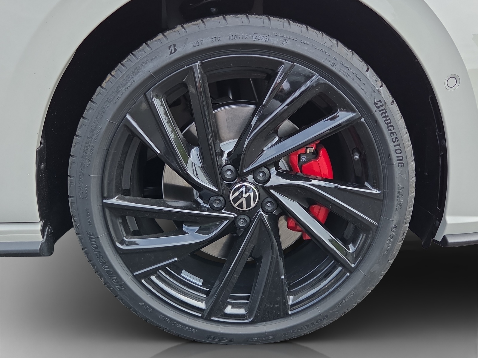 VW Polo 2.0 TSI GTI DSG-image-12