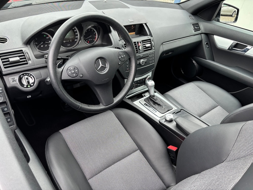 MERCEDES-BENZ C 180 Kompressor BlueEff. AMG Line Avantgarde Aut.-image-8