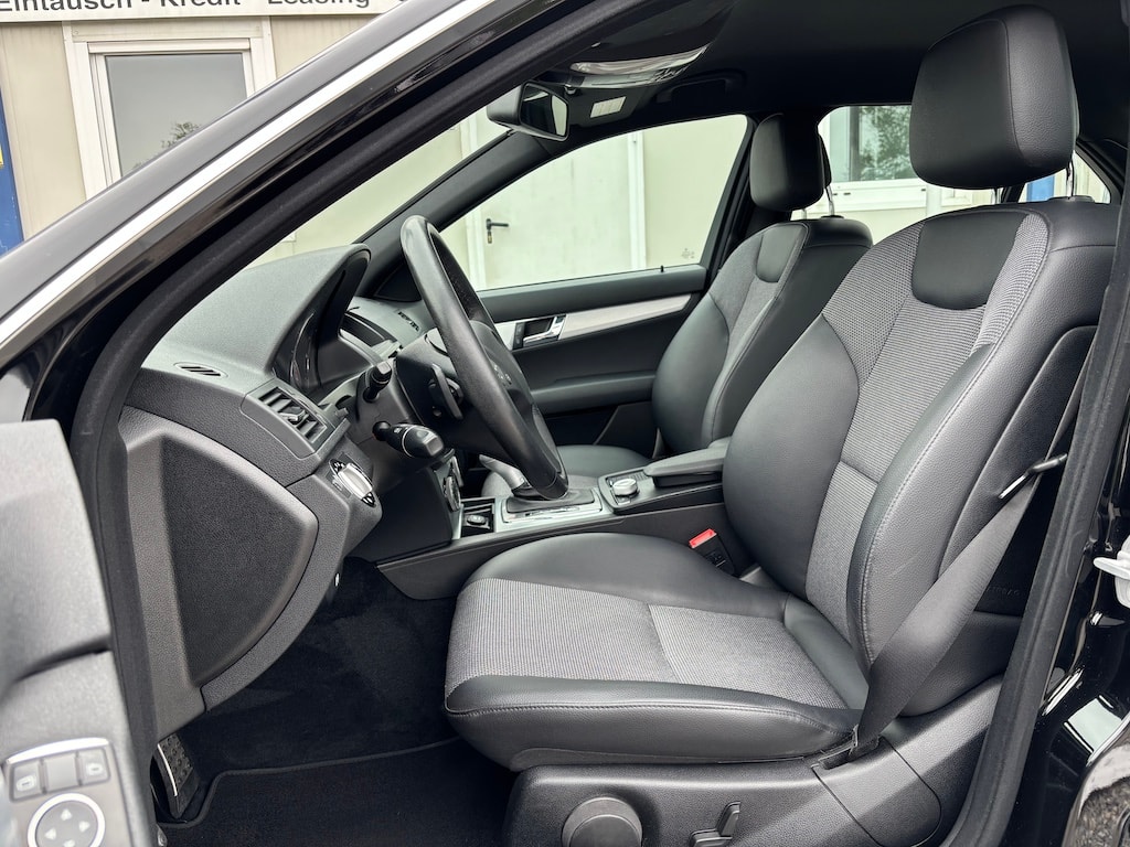 MERCEDES-BENZ C 180 Kompressor BlueEff. AMG Line Avantgarde Aut.-image-6