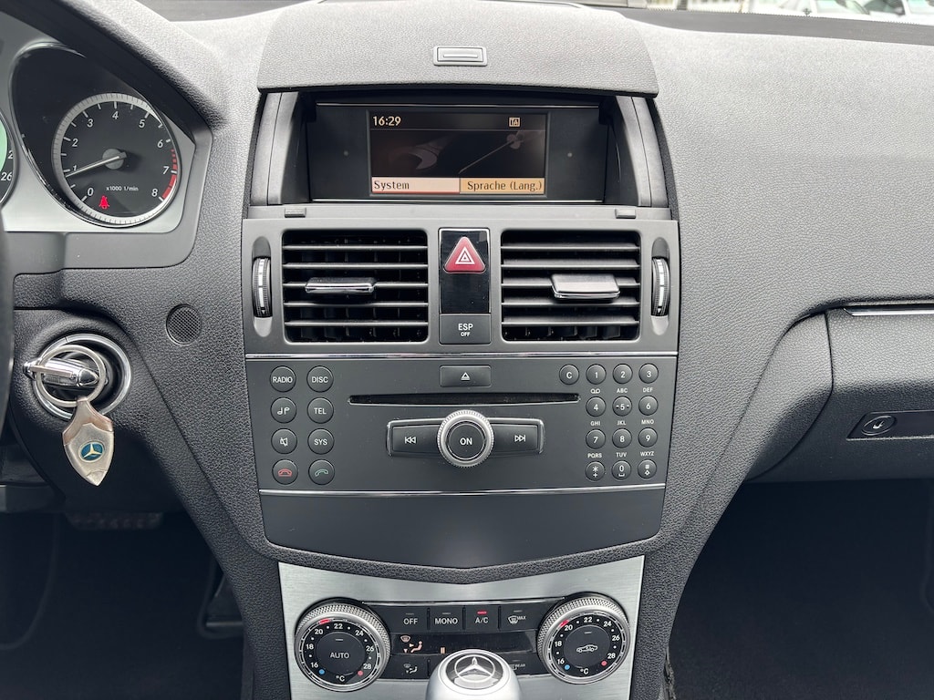 MERCEDES-BENZ C 180 Kompressor BlueEff. AMG Line Avantgarde Aut.-image-10
