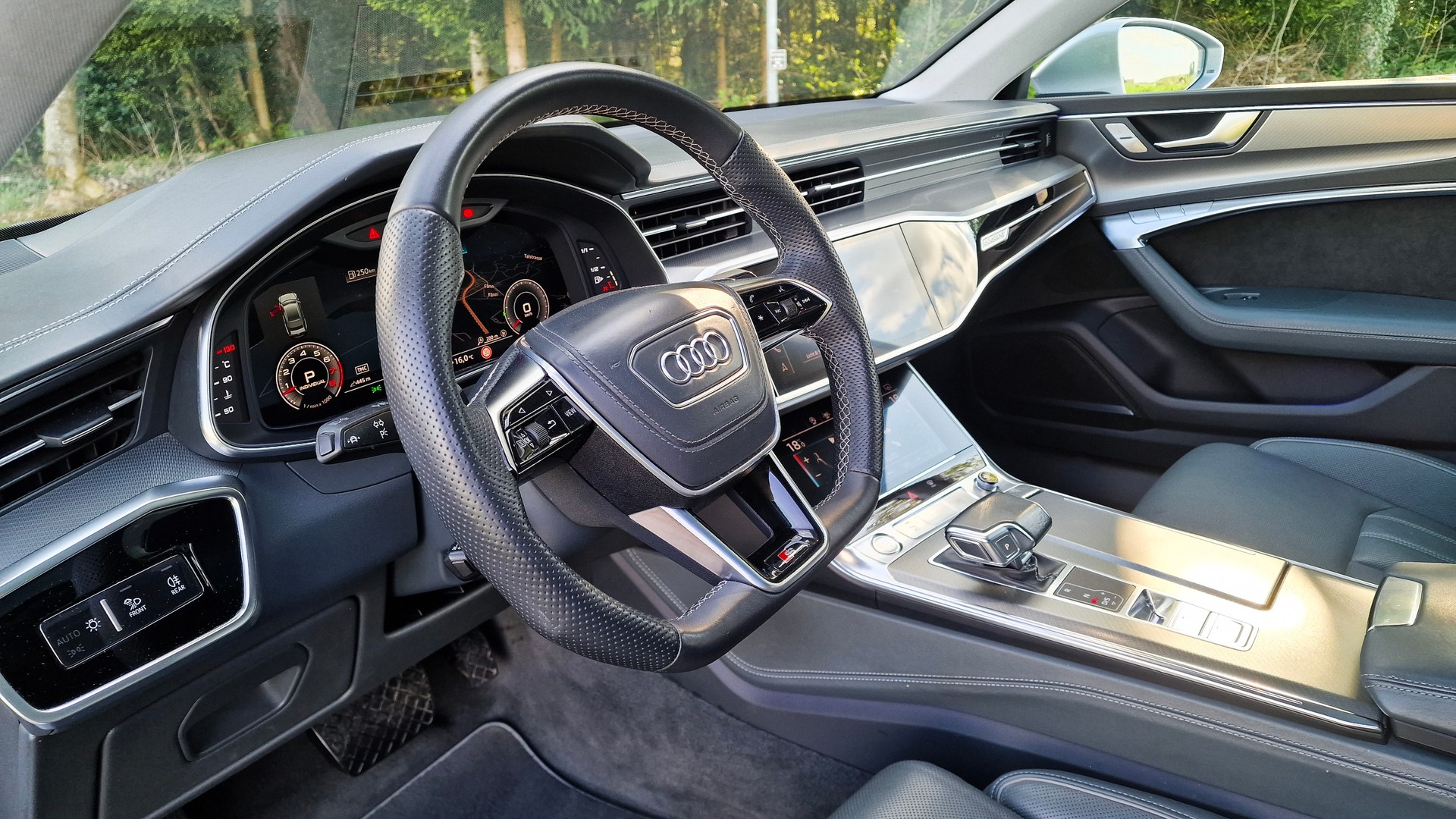 AUDI A7 Sportback 55 TFSI quattro S-tronic-image-10