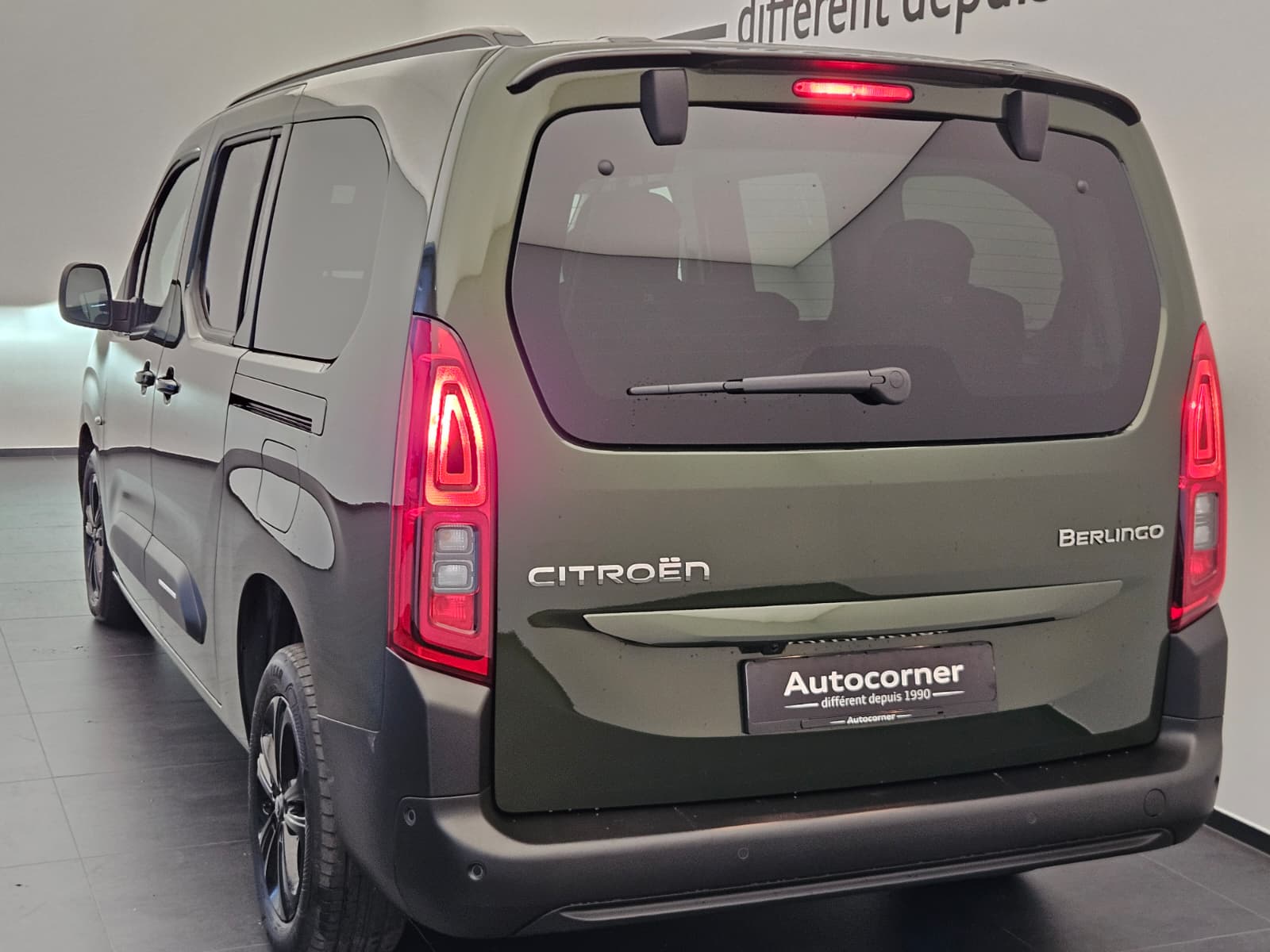 CITROEN Berlingo 1.5 BlueHDi 130 XL 7 Plätze Max EAT8-image-8