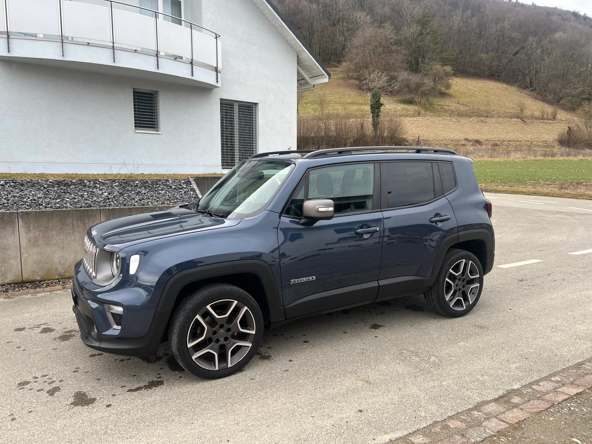 JEEP Renegade 1.3 Turbo Limited AWD * Leder * Panoramadach *-image-1
