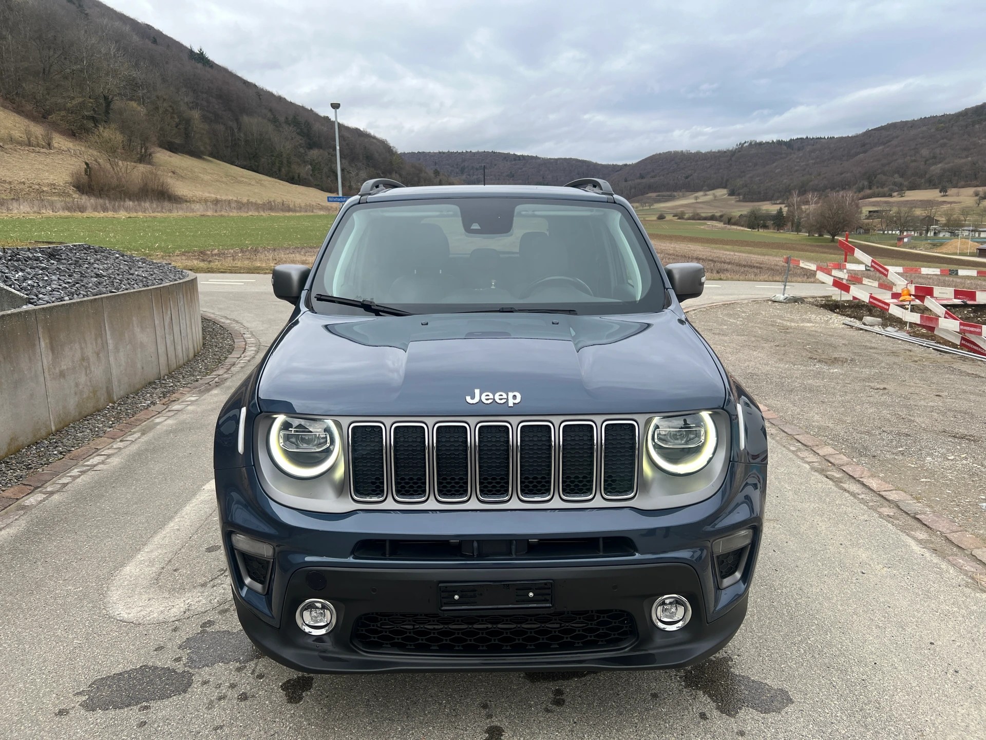 JEEP Renegade 1.3 Turbo Limited AWD * Leder * Panoramadach *-image-4