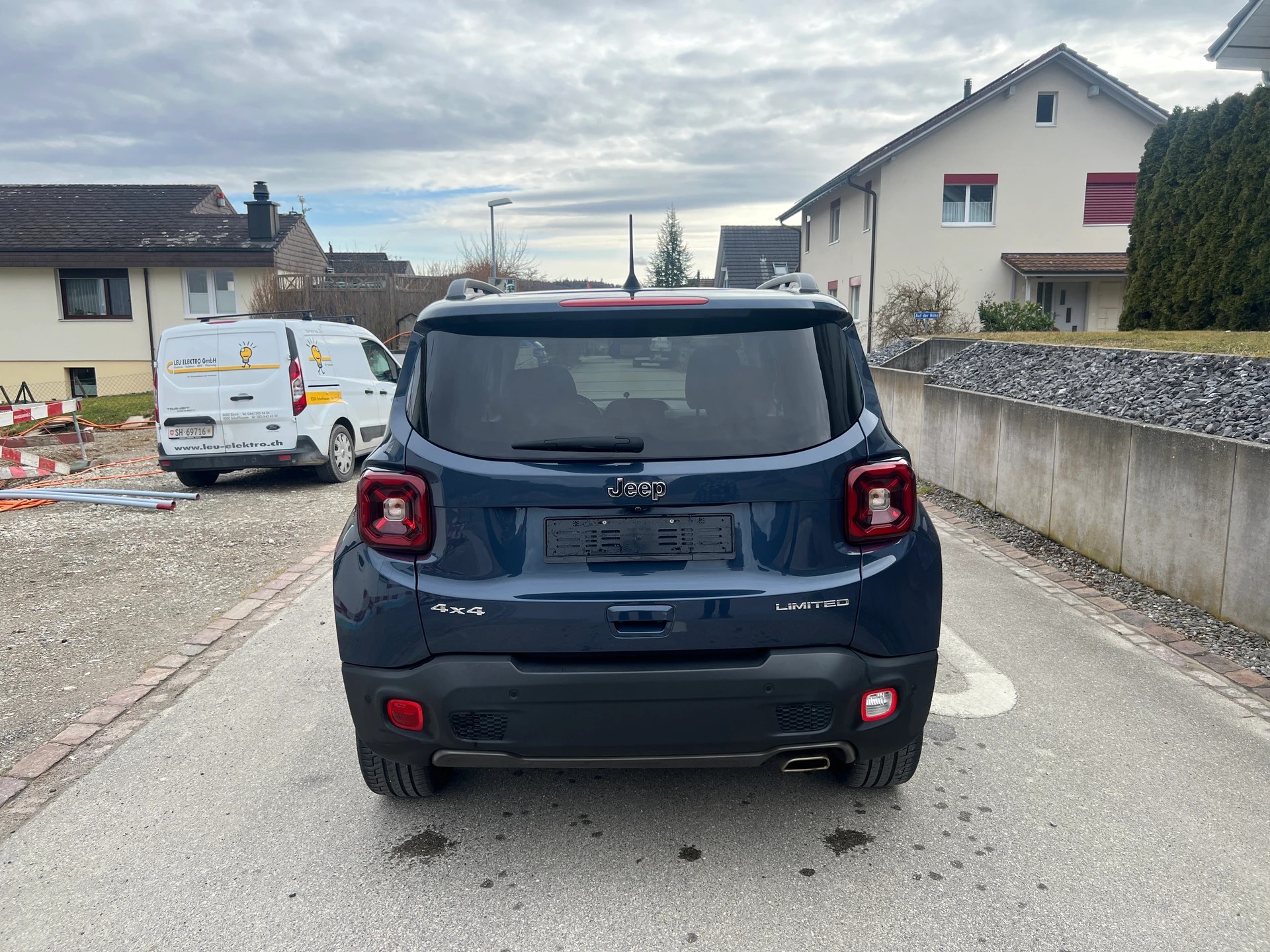JEEP Renegade 1.3 Turbo Limited AWD * Leder * Panoramadach *-image-5