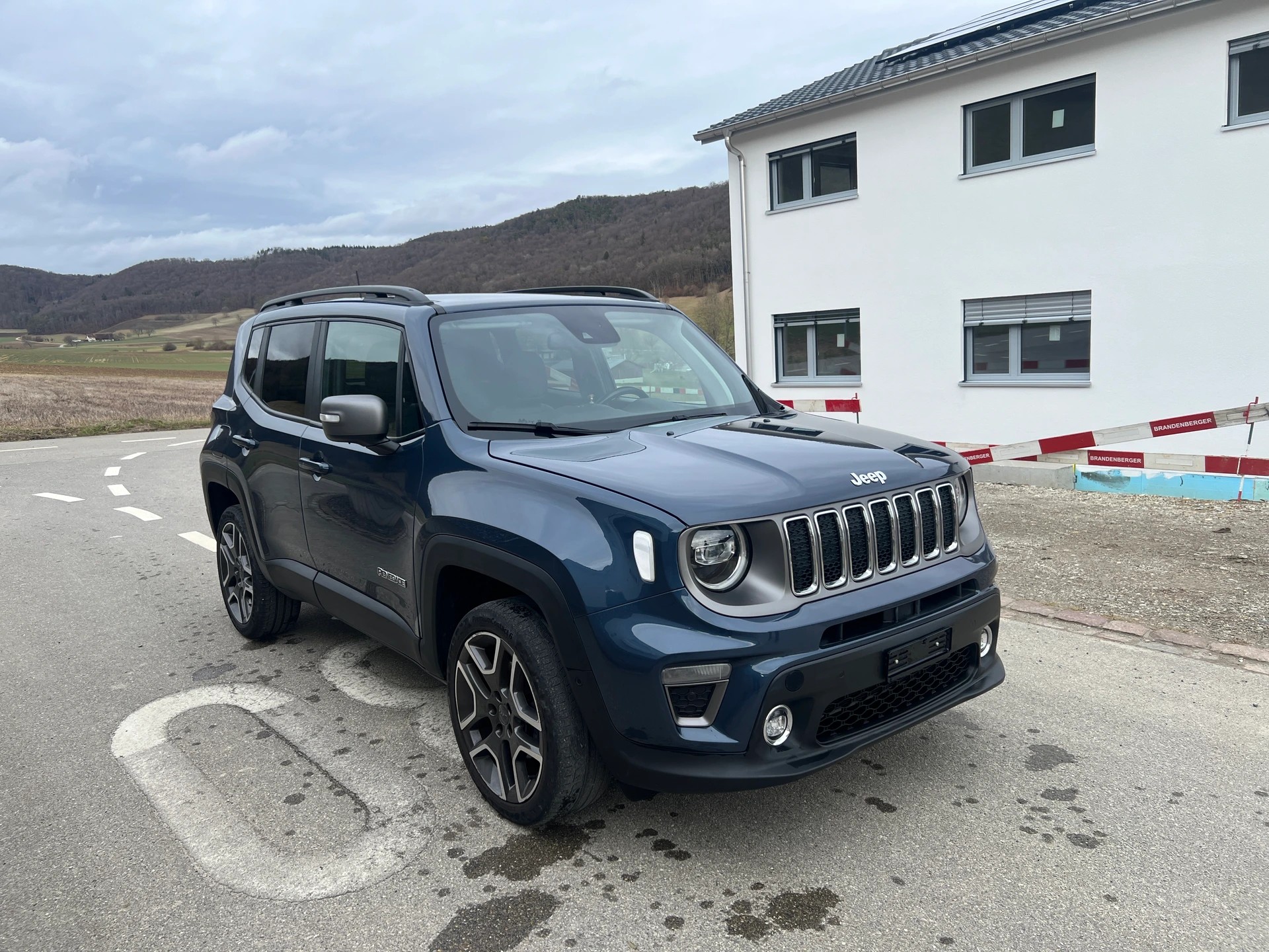 JEEP Renegade 1.3 Turbo Limited AWD * Leder * Panoramadach *-image-2