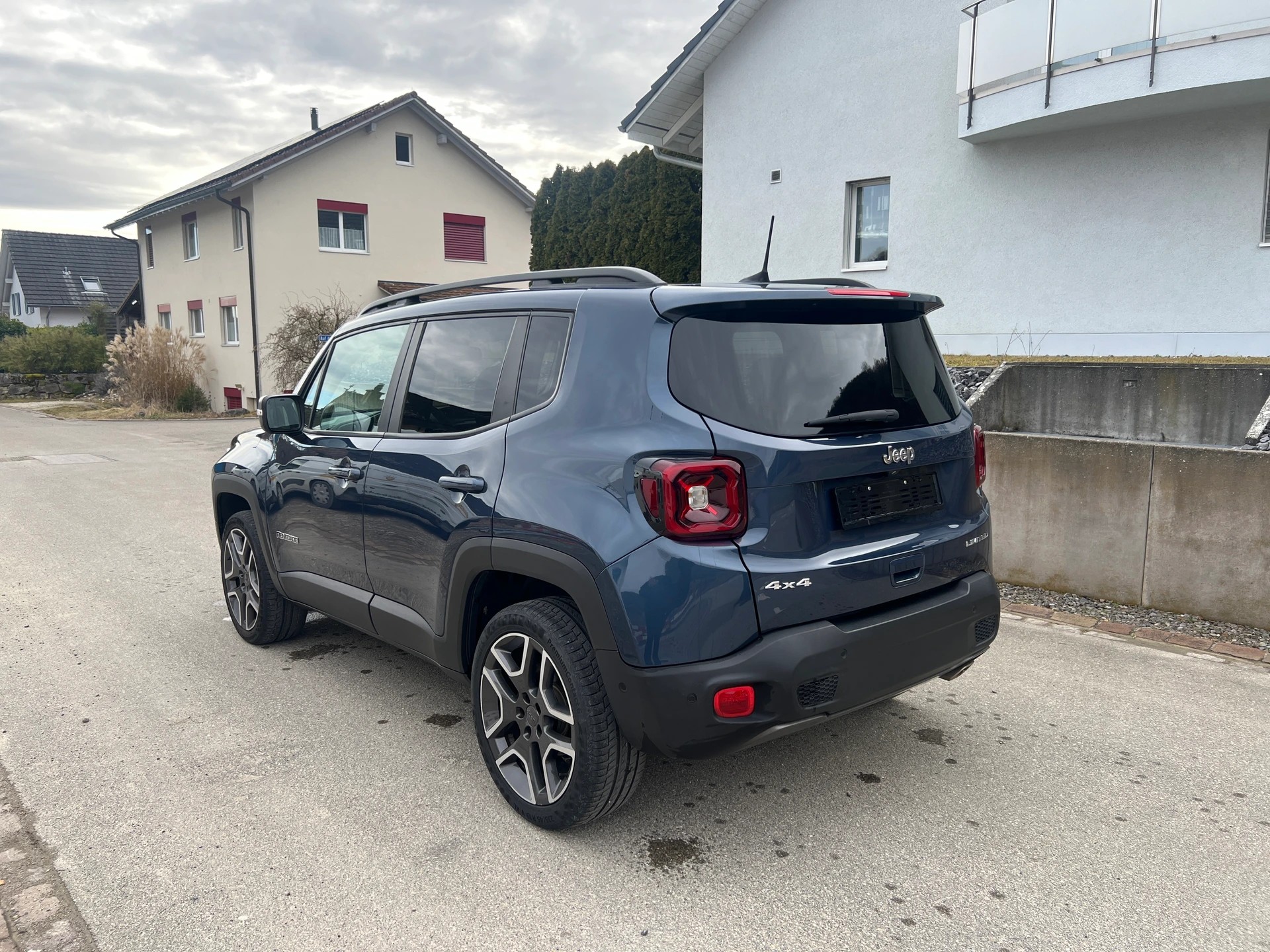 JEEP Renegade 1.3 Turbo Limited AWD * Leder * Panoramadach *-image-8