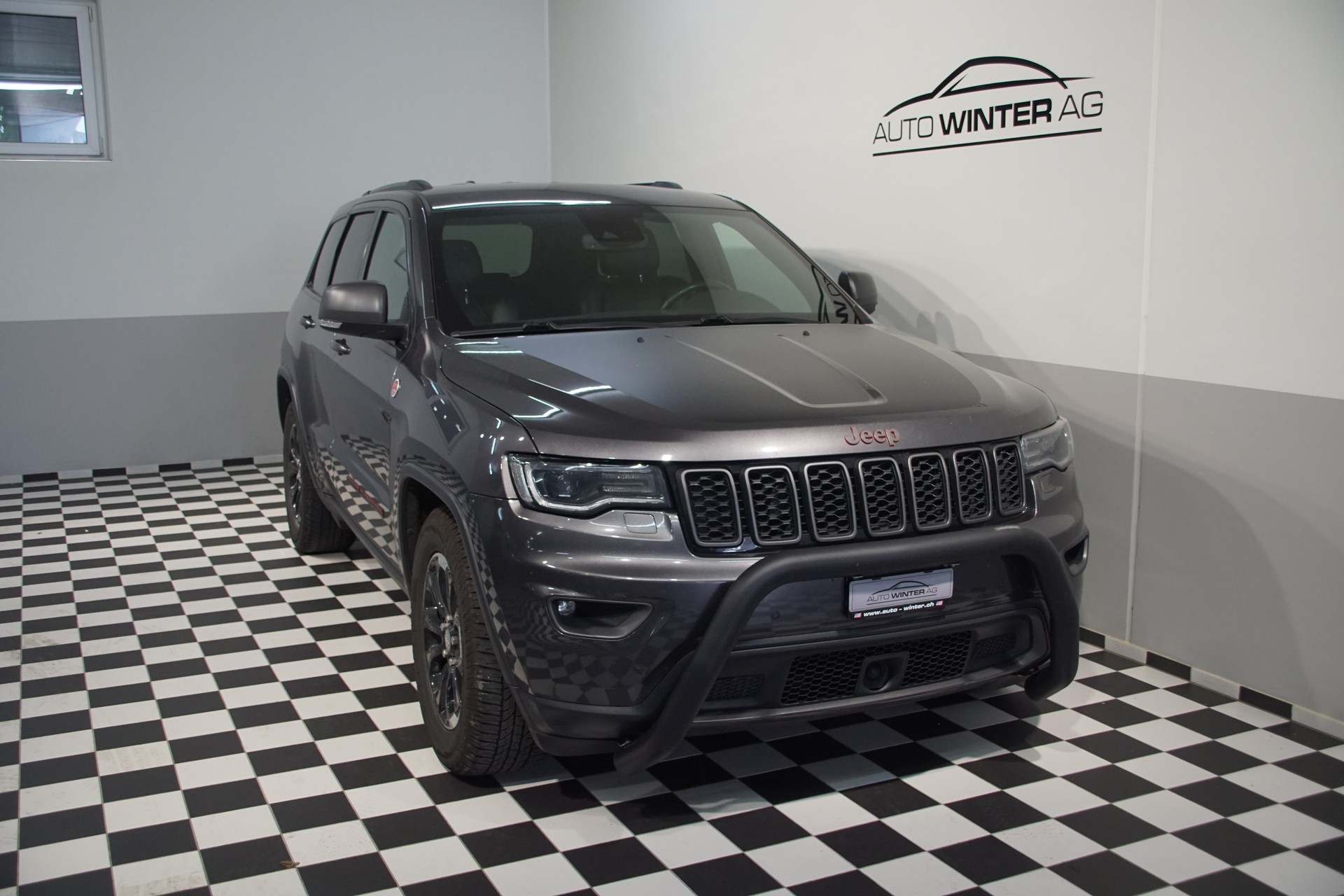 JEEP Grand Cherokee 3.0 CRD Trailhawk Automatic-image-2