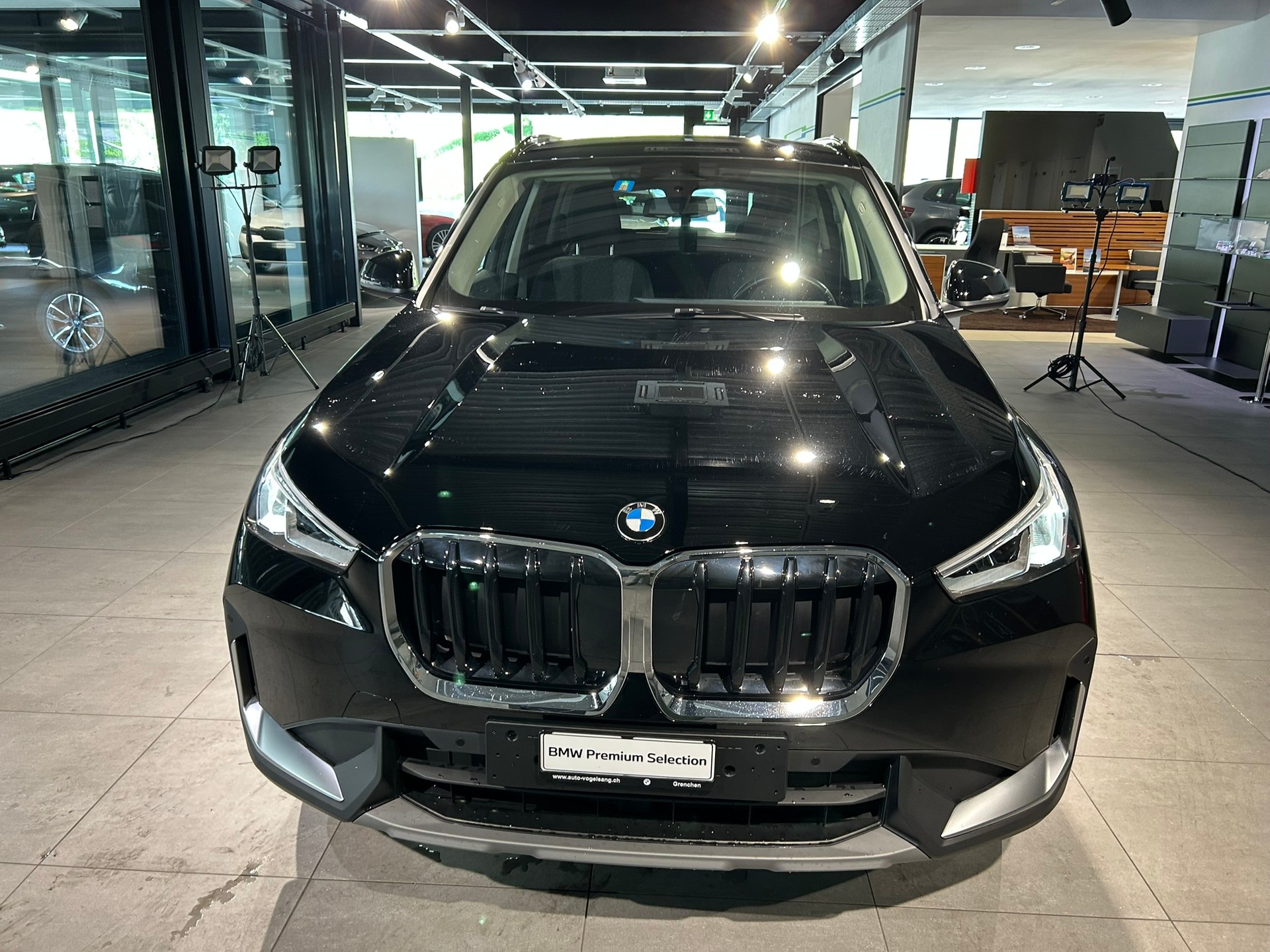 BMW X1 sDrive 18i-image-3