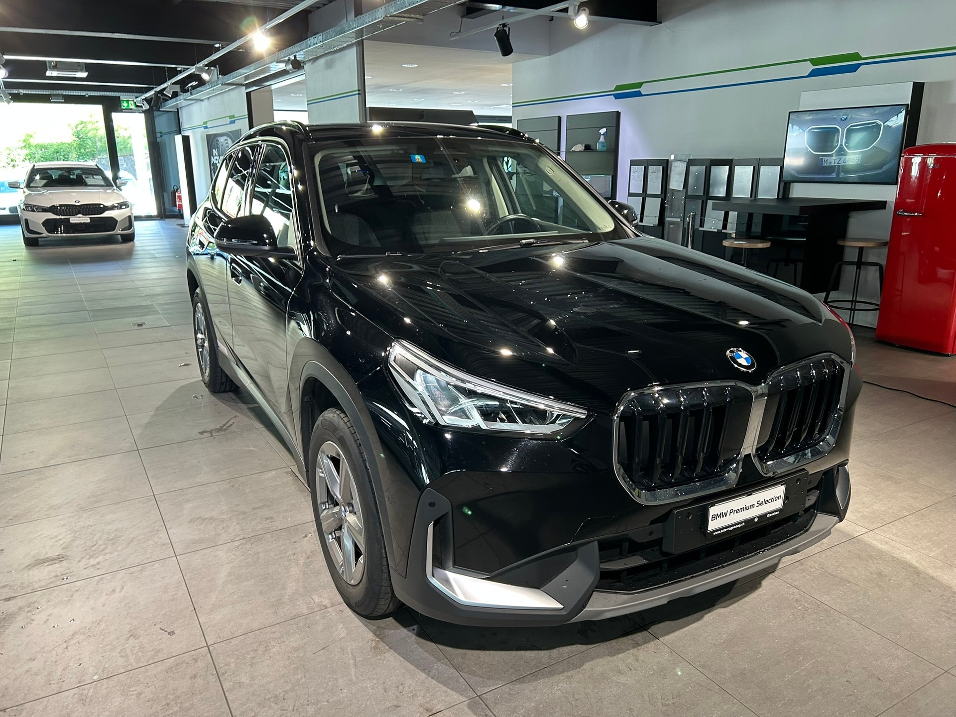 BMW X1 sDrive 18i-image-2