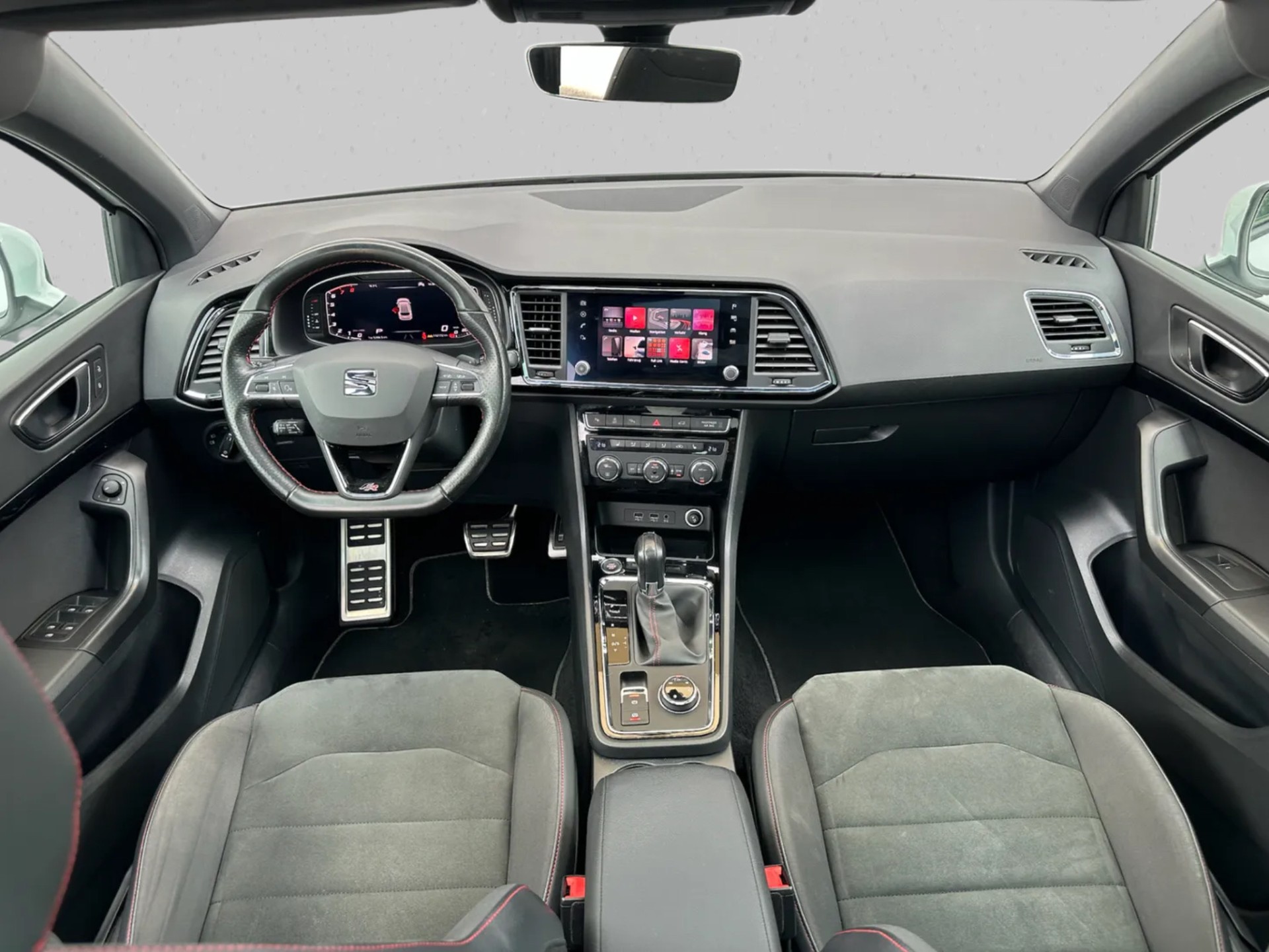 SEAT Ateca 2.0 TSI SWISS FR 4Drive DSG-image-5